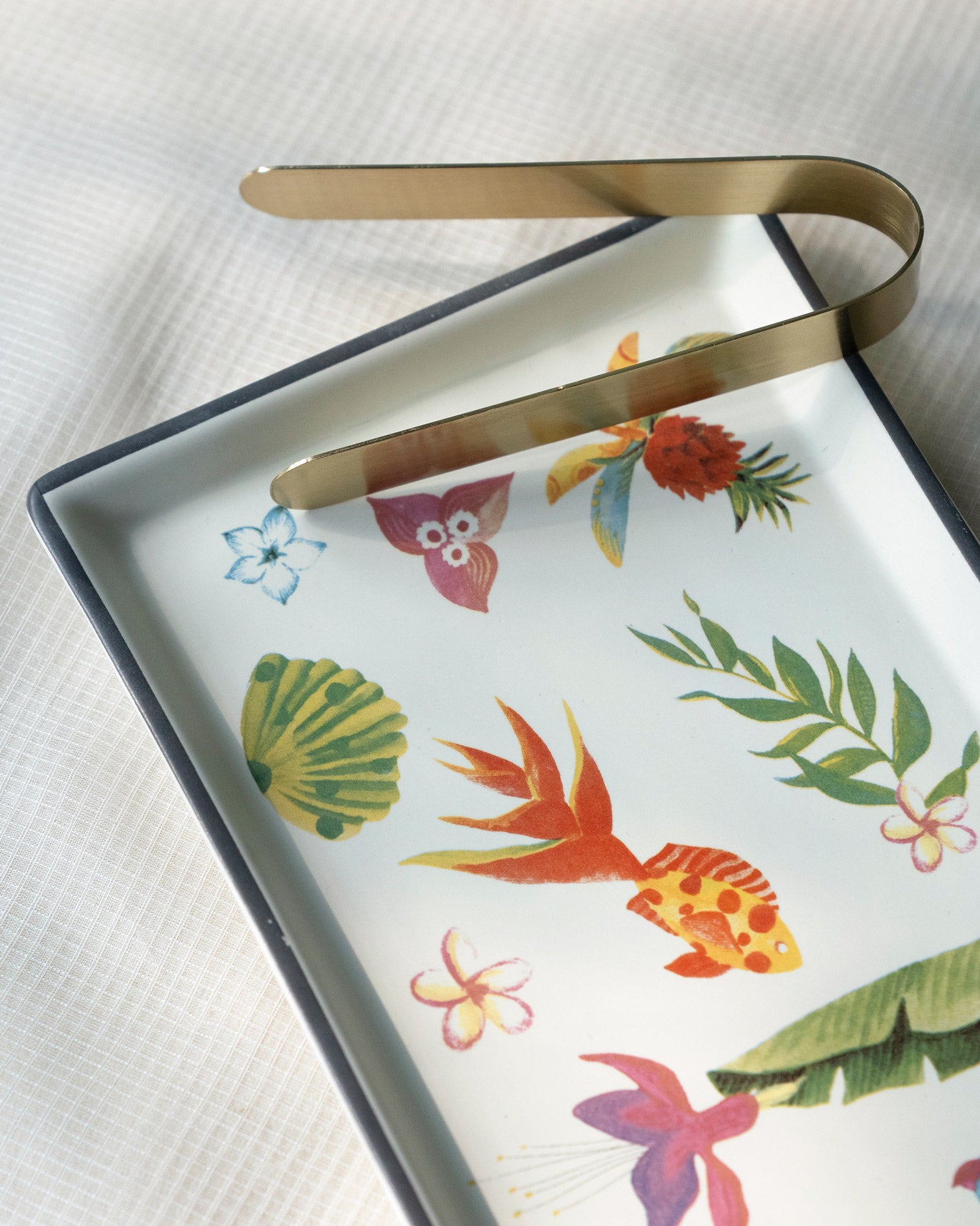 Susegad Cookie Tray + Tongs