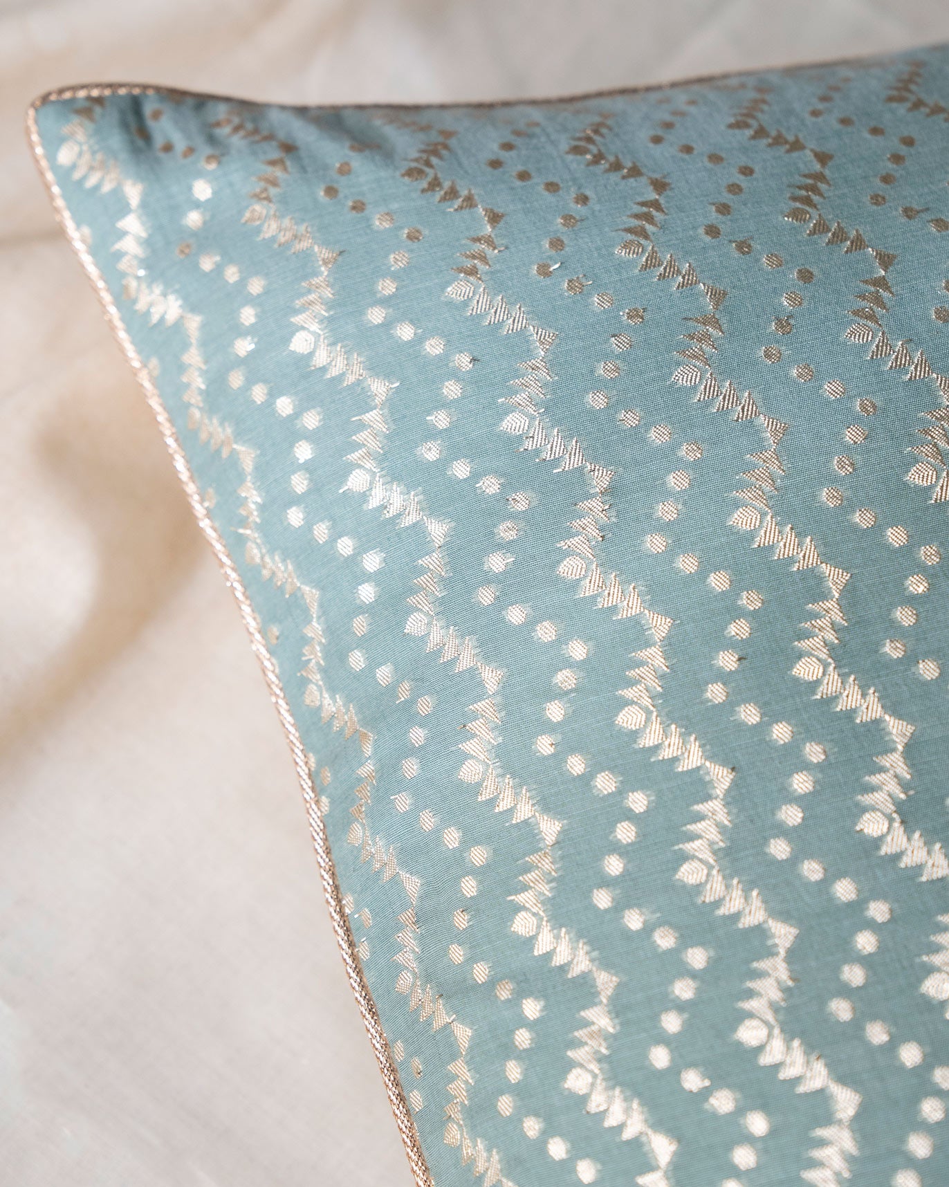 Aurous Deco Cushion Cover