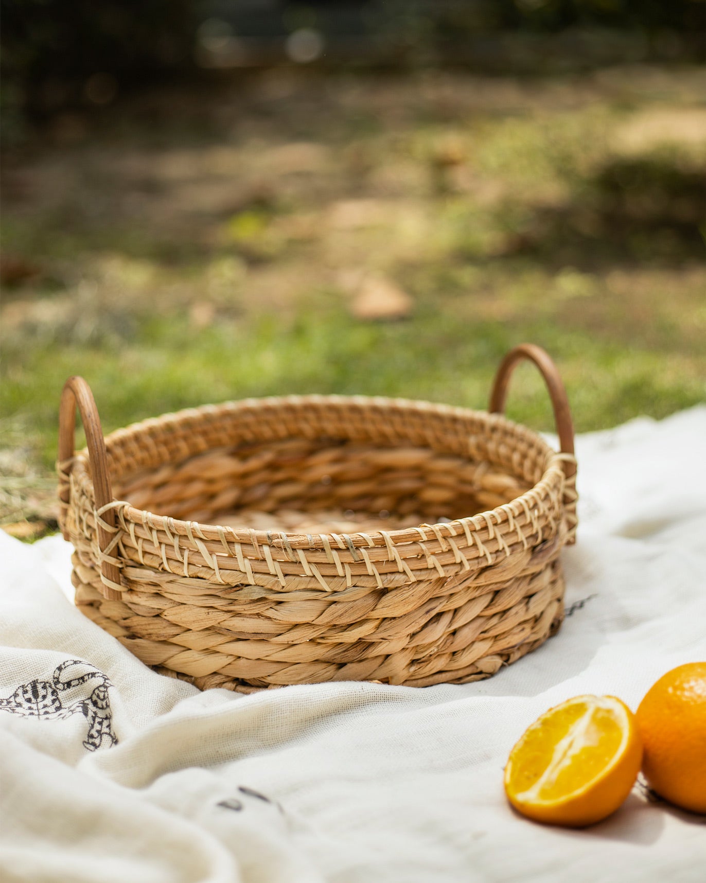 Godavari Round Tray