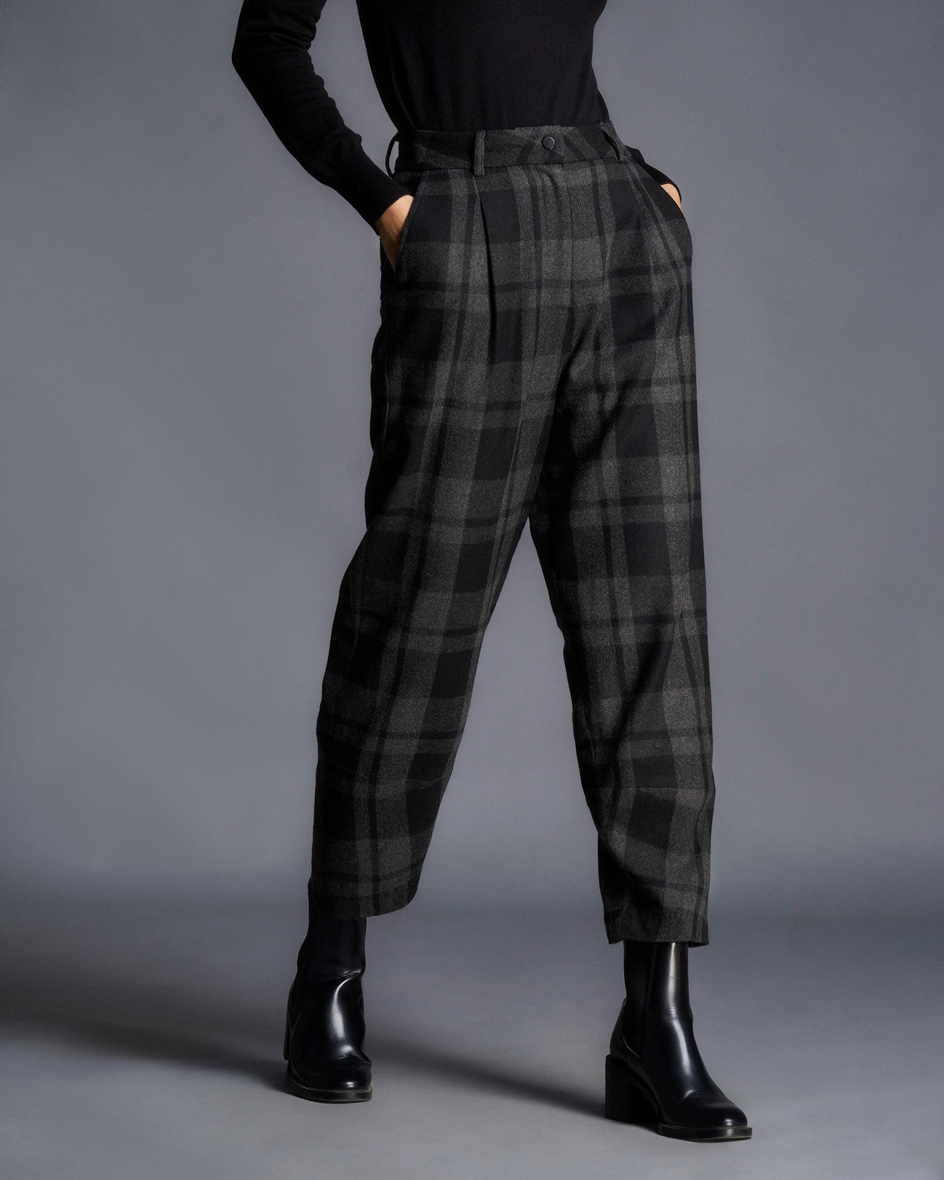 Tapered Trouser - Black & Grey