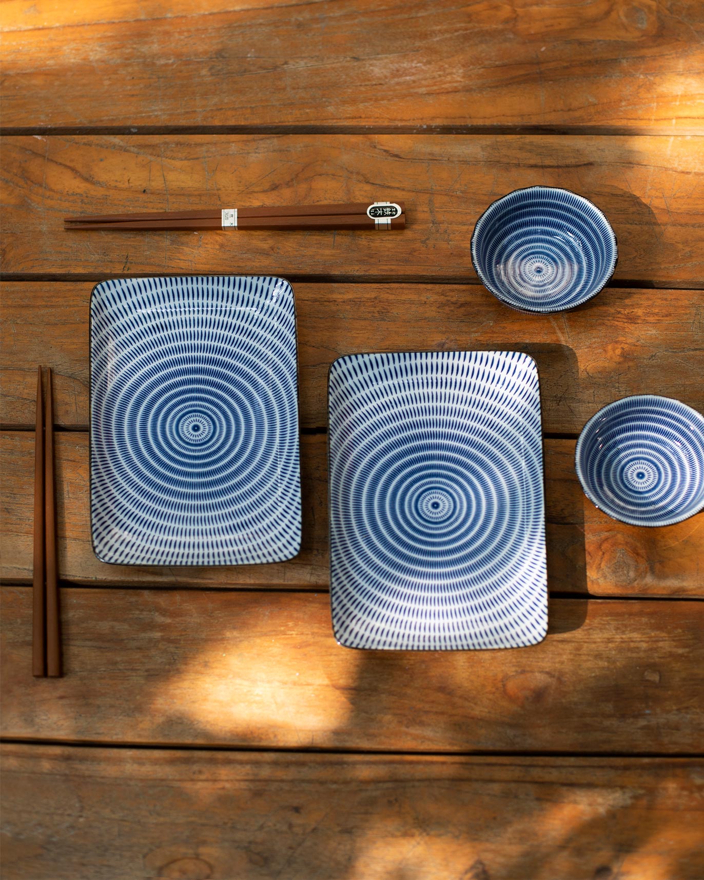 Aiiro Sushi Set