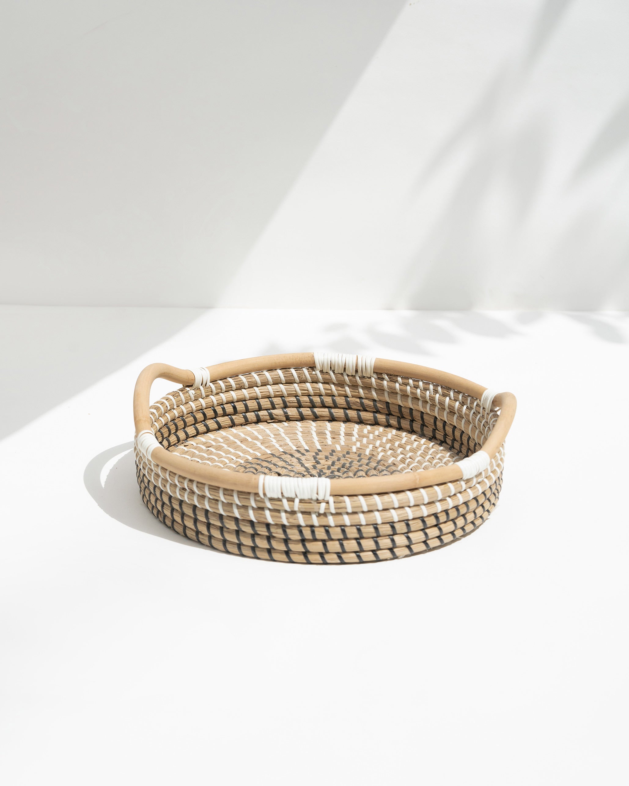 Black and White Seagrass Tray
