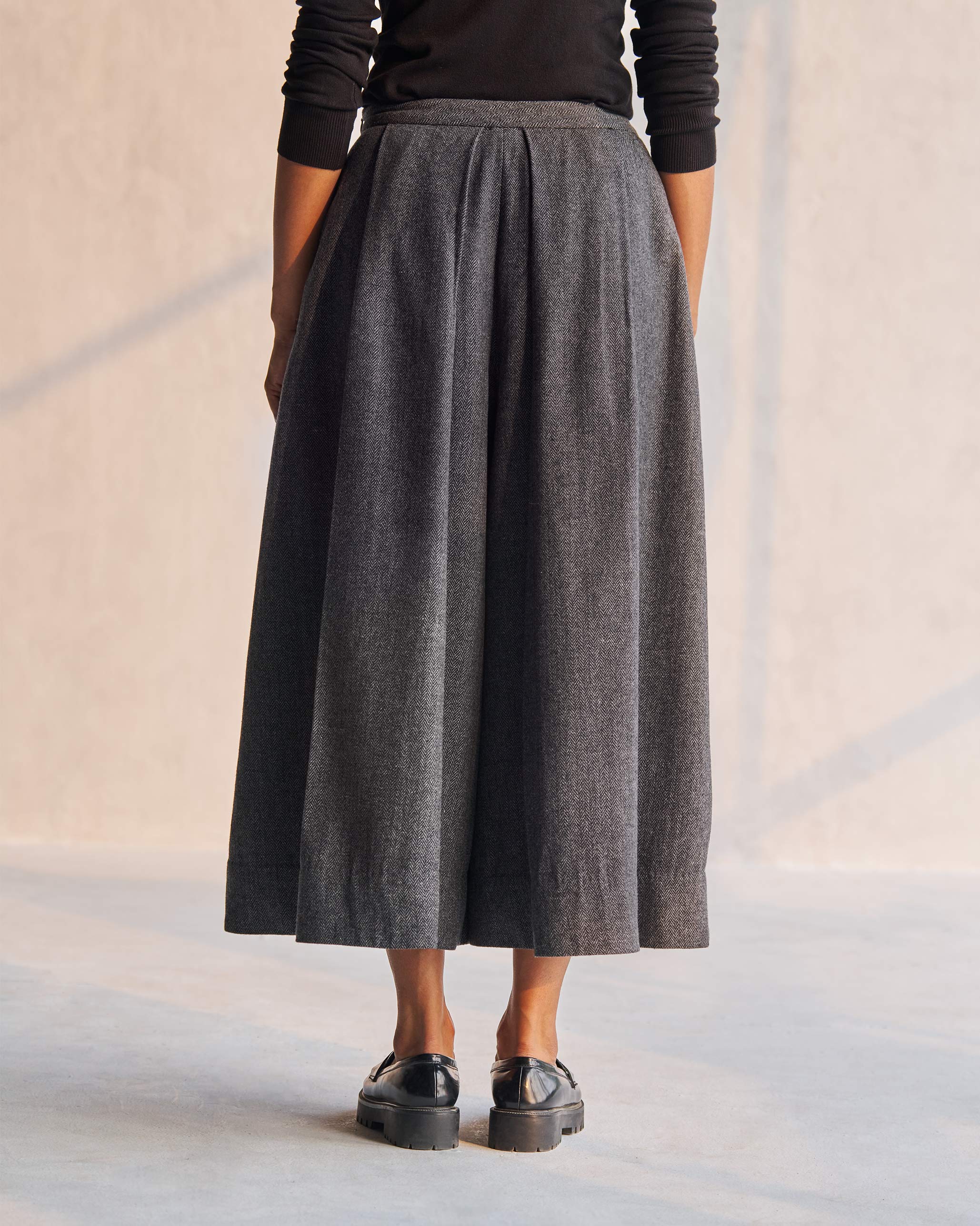 Pocket Skirt - Grey