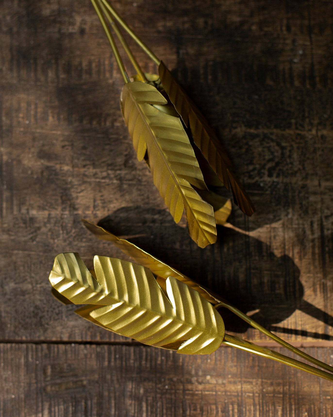 Banana Leaf Candle stand (Set of 2)