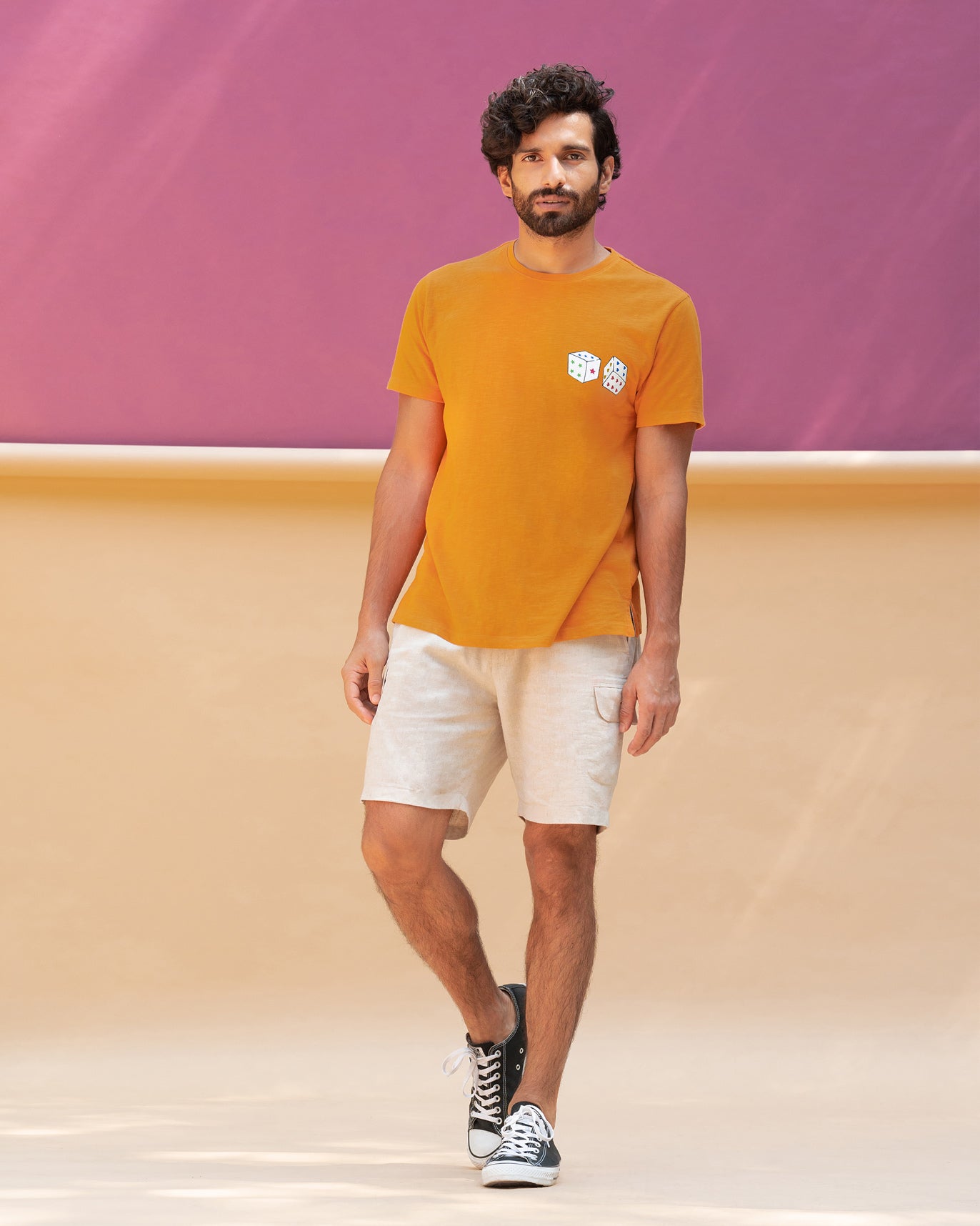 Roll The Dice T-shirt - Sandstone