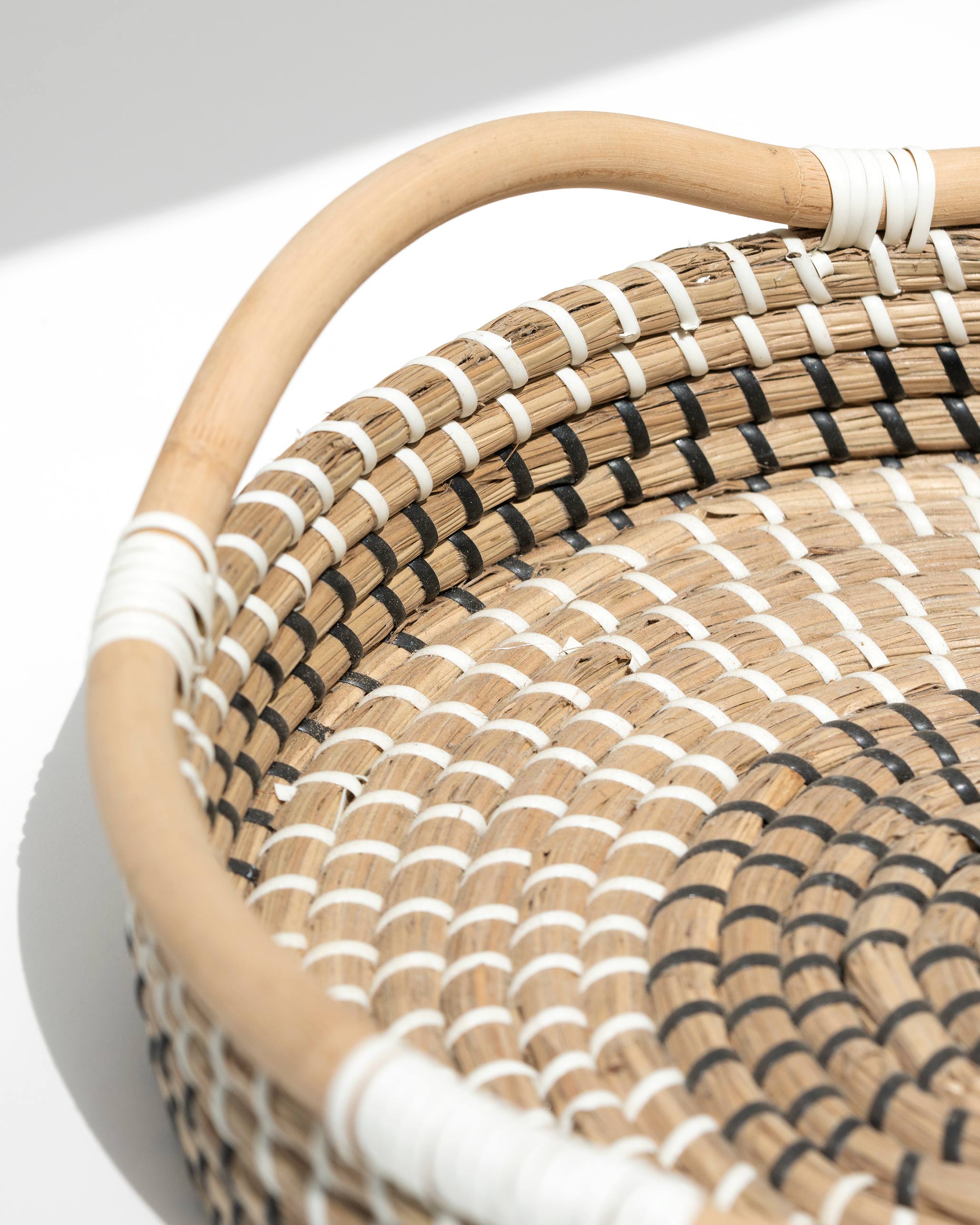 Black and White Seagrass Tray