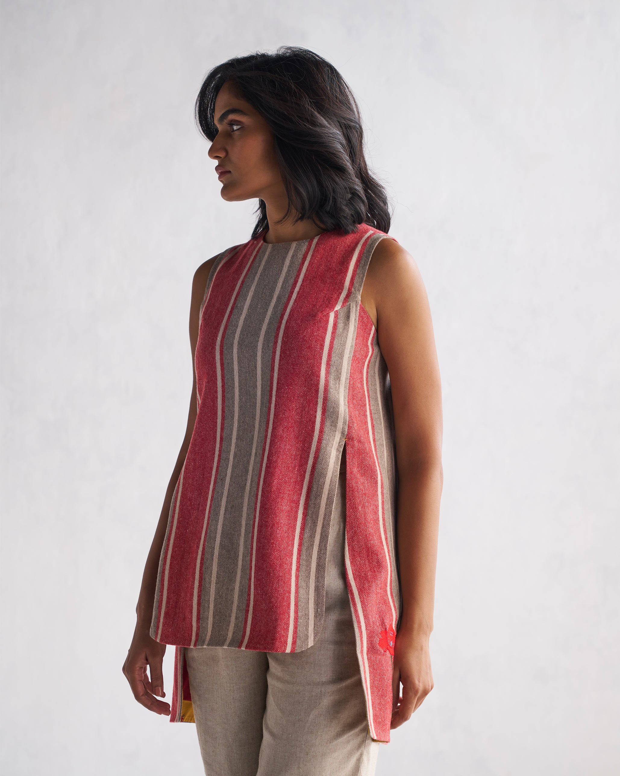 Solstice Slit Top - Red & Beige