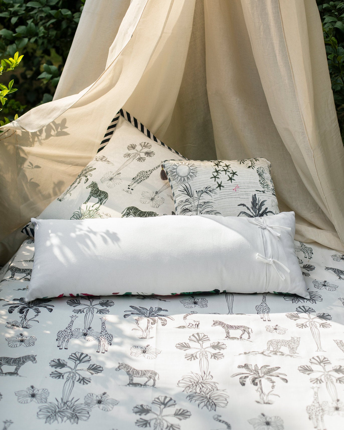 Sago Lumbar Cushion Cover