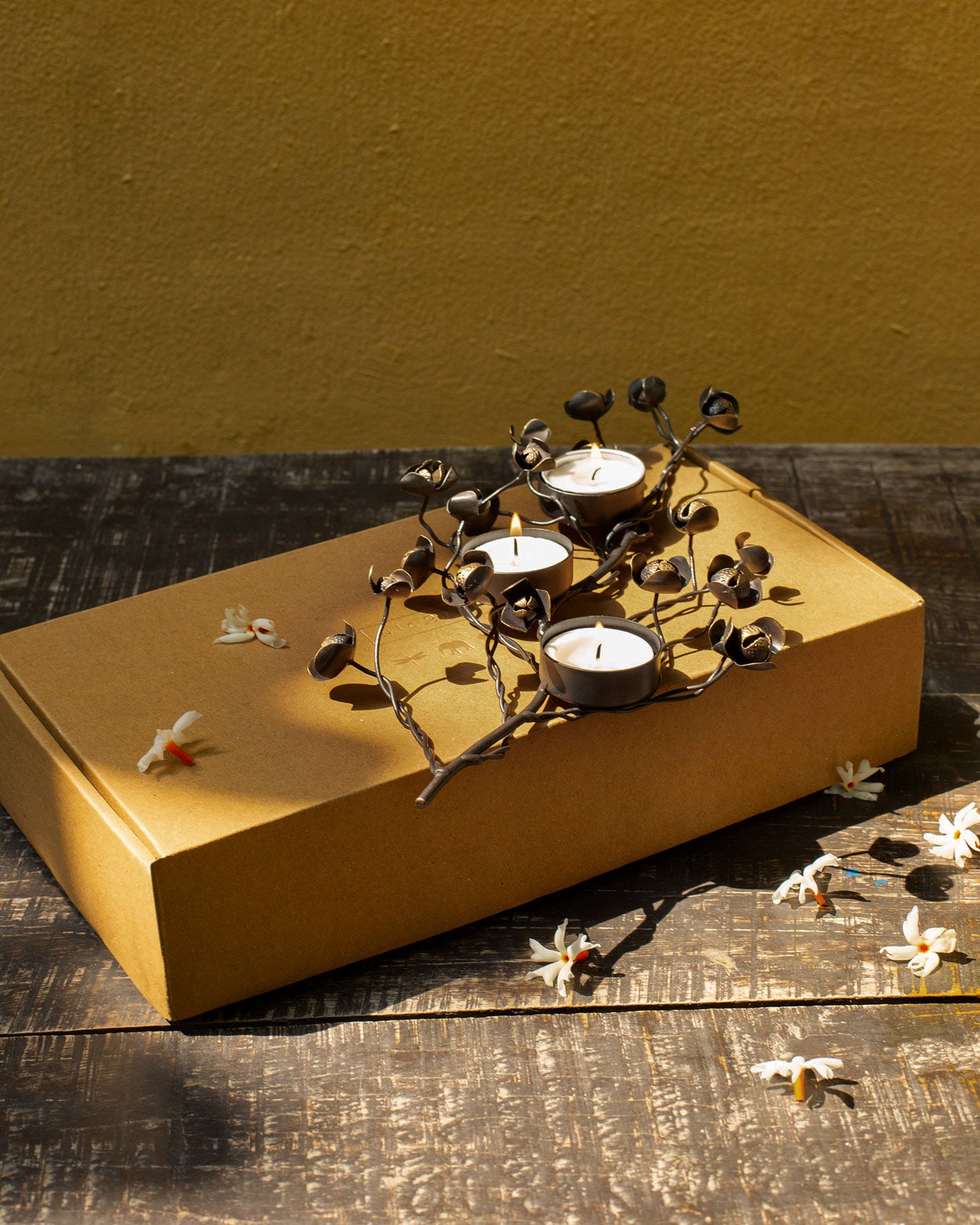 Mogra tea light holder + 3 tea lights