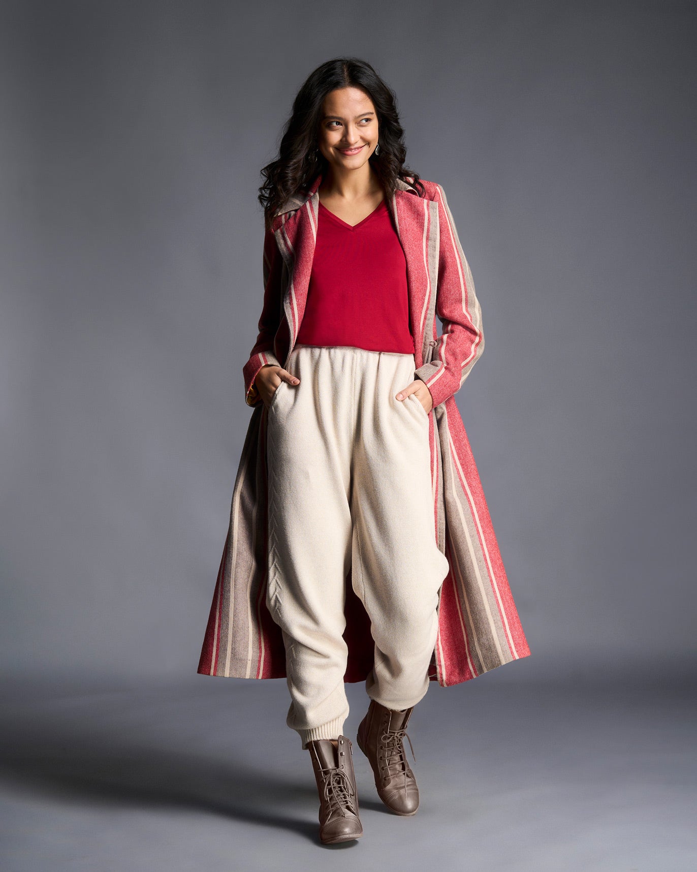 Sitara Outerwear - Red & Beige