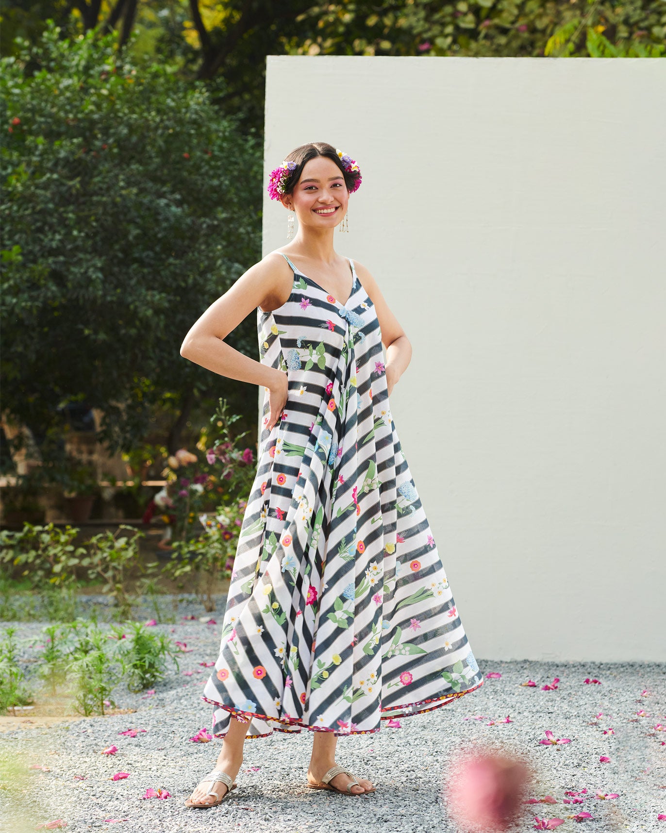 V-Neck Strappy Dress - White & Black