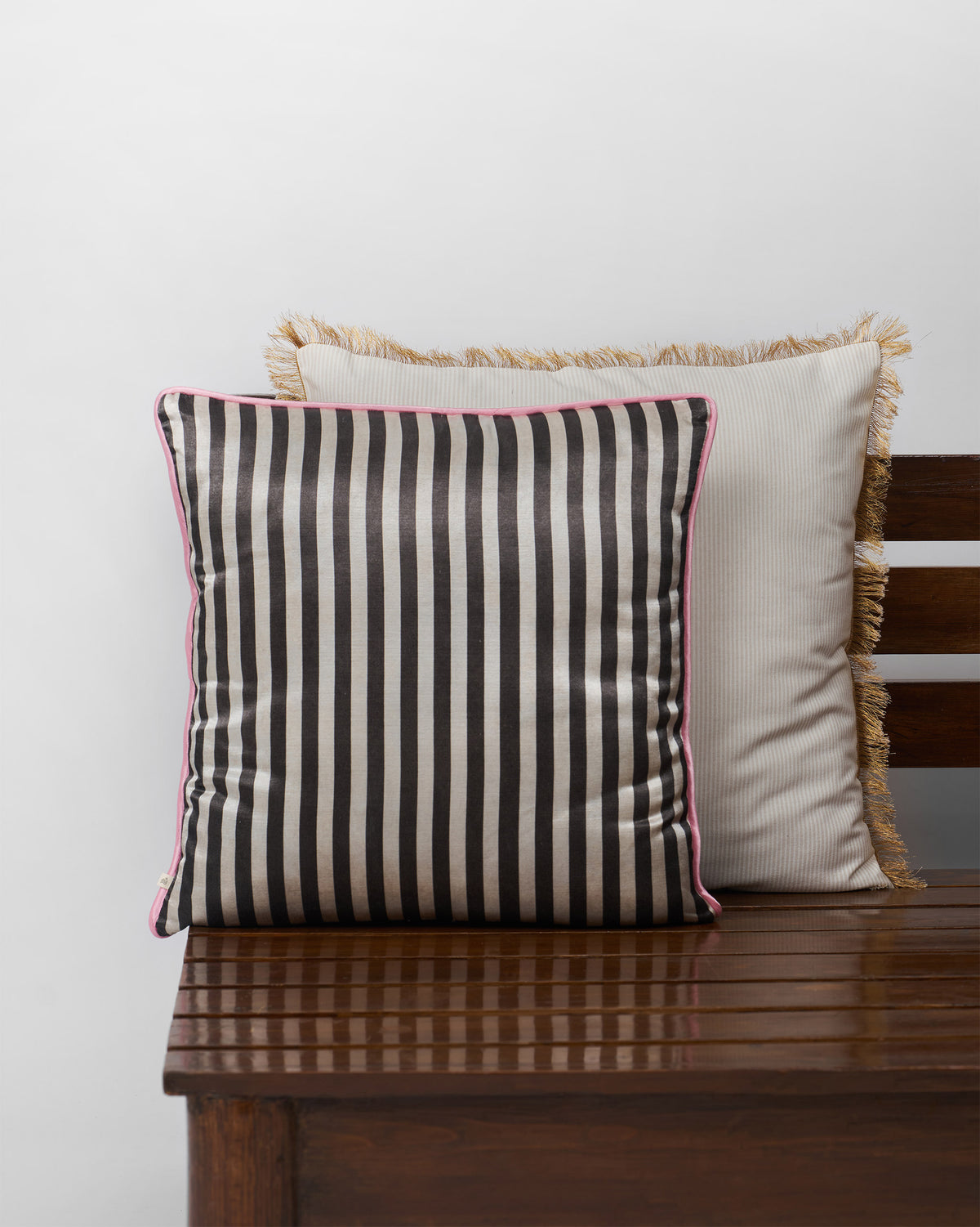 Malti Cushion Cover