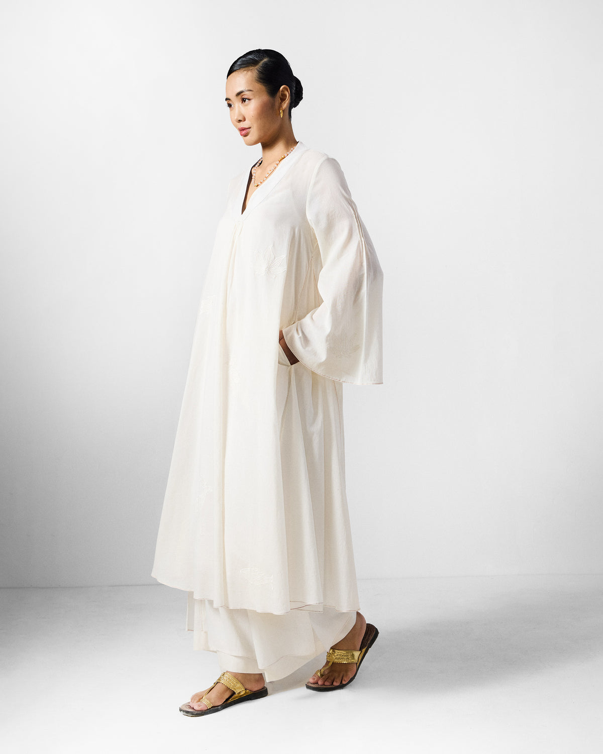 The Mirai Kurta Set - Ivory thumbnail 2