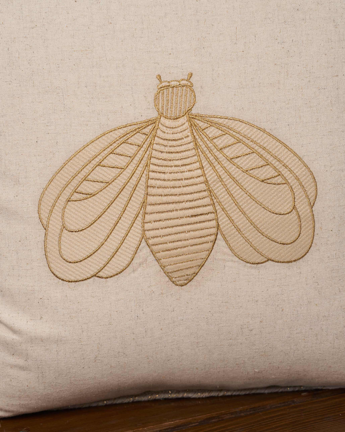 Bumble Bee Cushion Cover