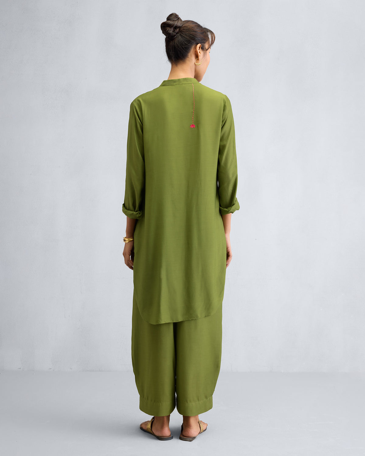 The Basic Mid Length Kurta Set - Olive
