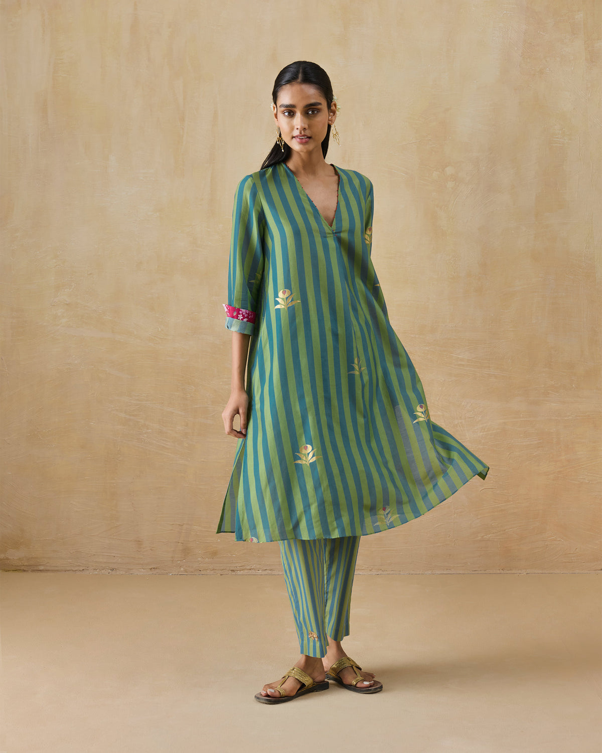 The Front Pleated Kurta Set