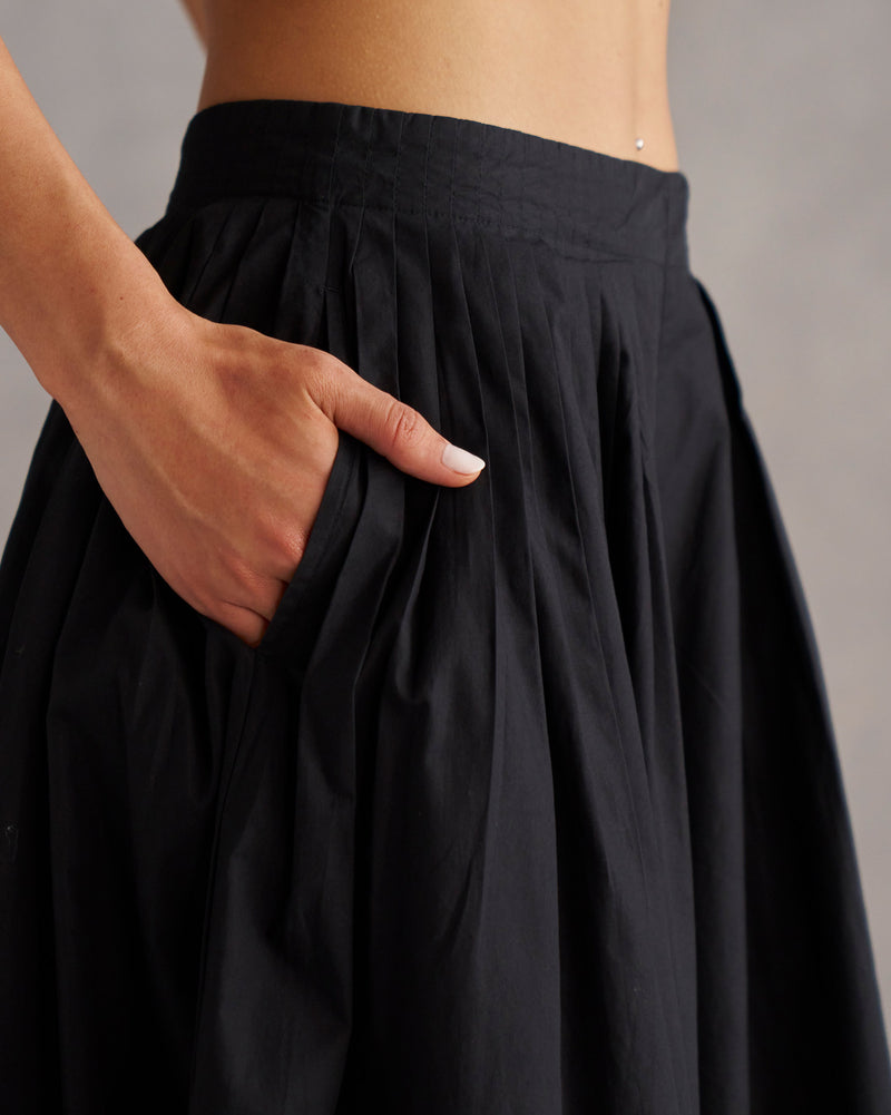 Pleated Pants - Black