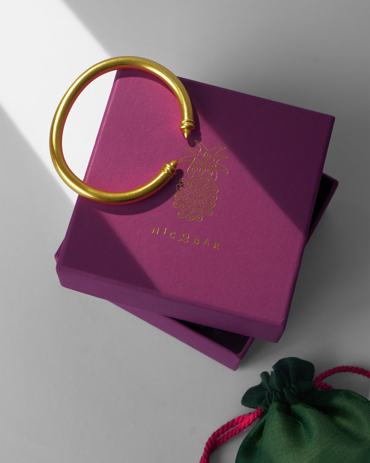 Raahi Bangle - Gold