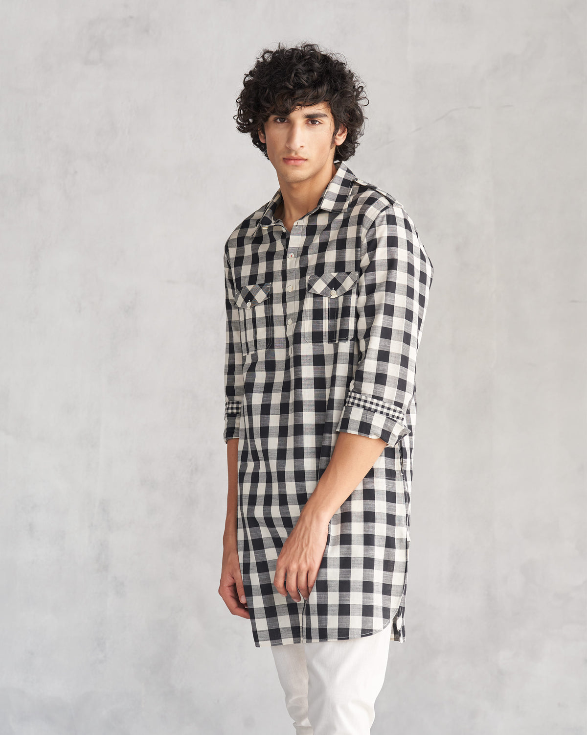 Nizamuddin Kurta - Black & Ivory thumbnail 5