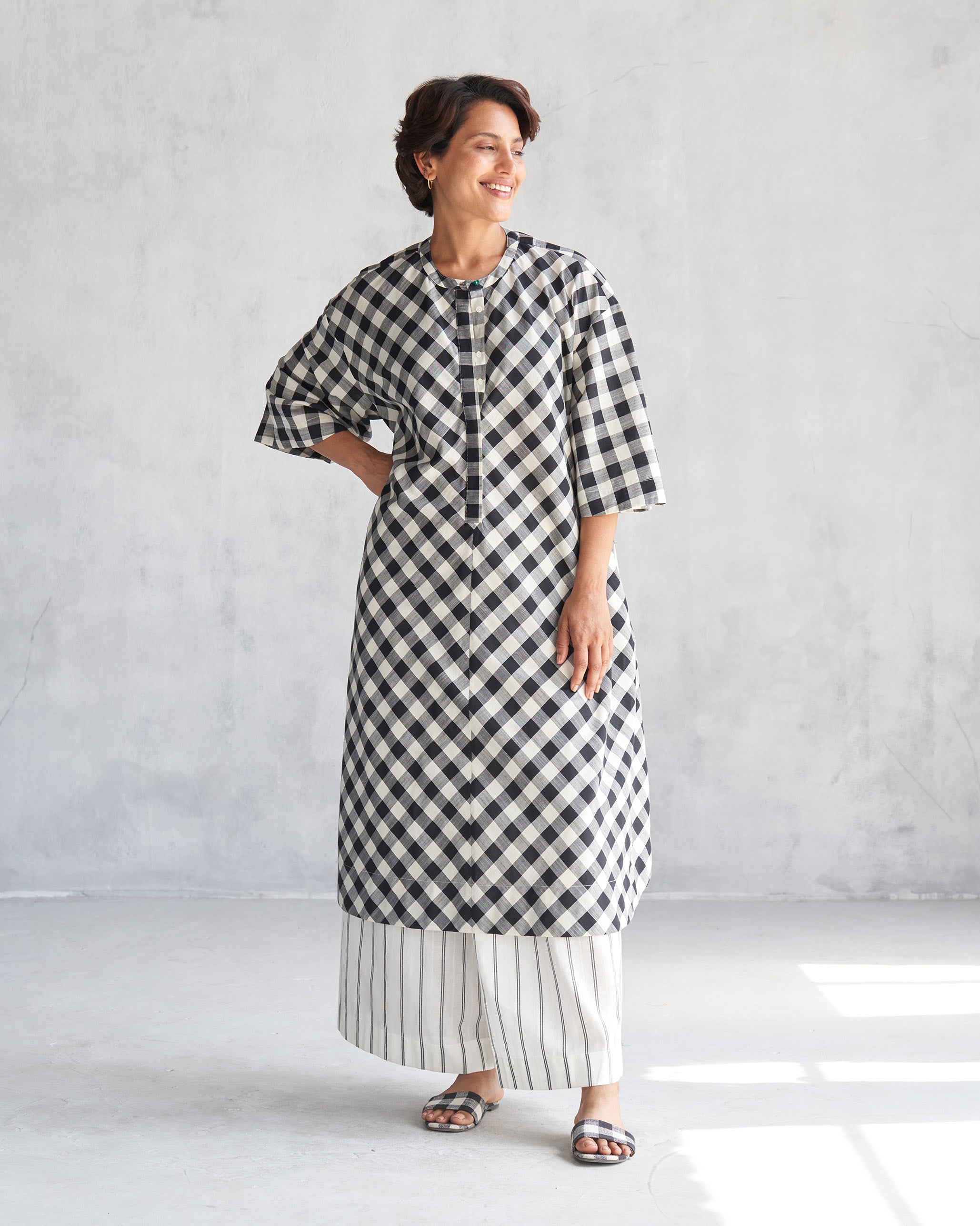 Zanzibar Panelled Kurta - Black & Ivory