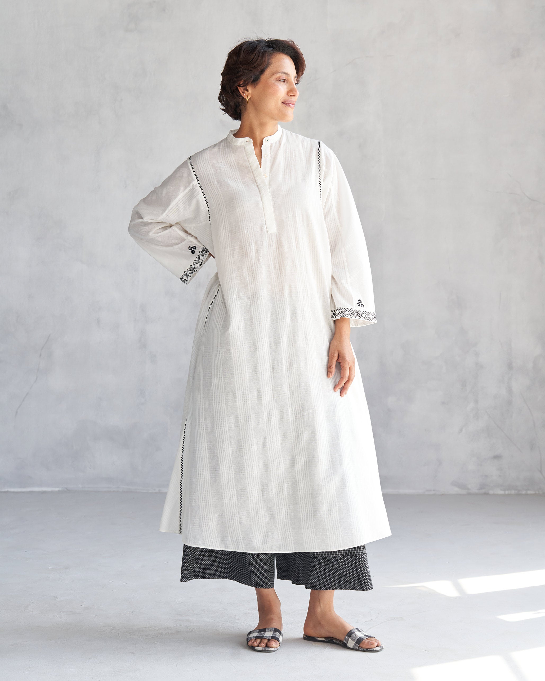 Naomi Kurta - Ivory