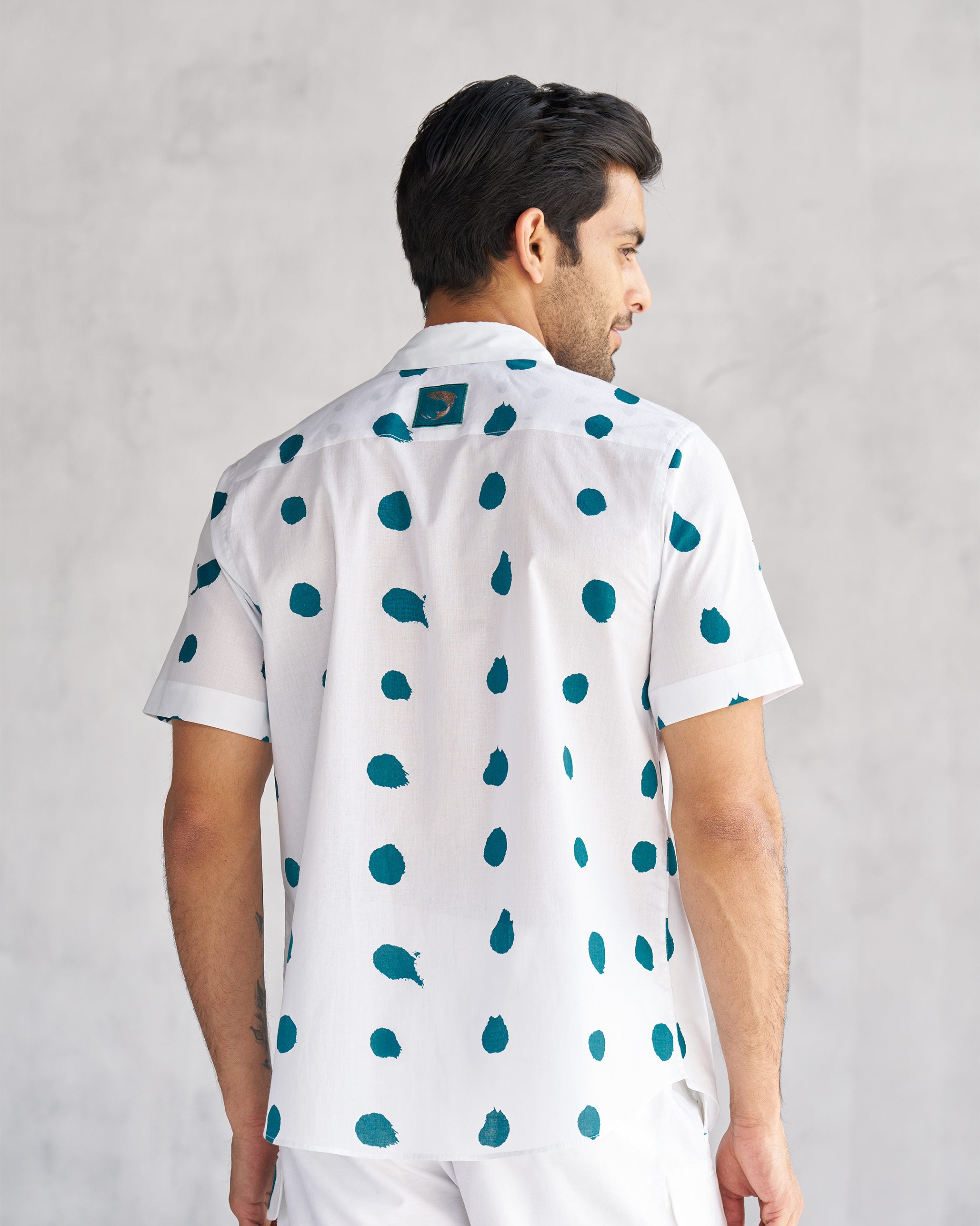 Half Sleeve Shirt - White & Teal Tssxnb