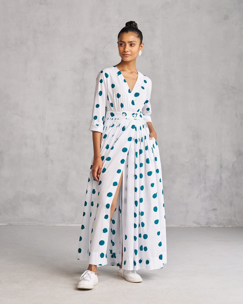 nico blue dresses Off Shoulder Maxi Dress Benni Nico Off Shoulder Blue All The it may easily be cinched with a belt to accentuate the waist Nico Dress - White &