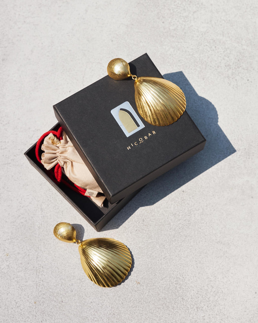 Fan Shell Earrings - Gold – Nicobar