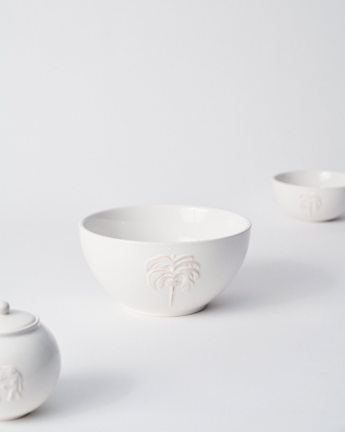 Ele Palm Serving Bowl