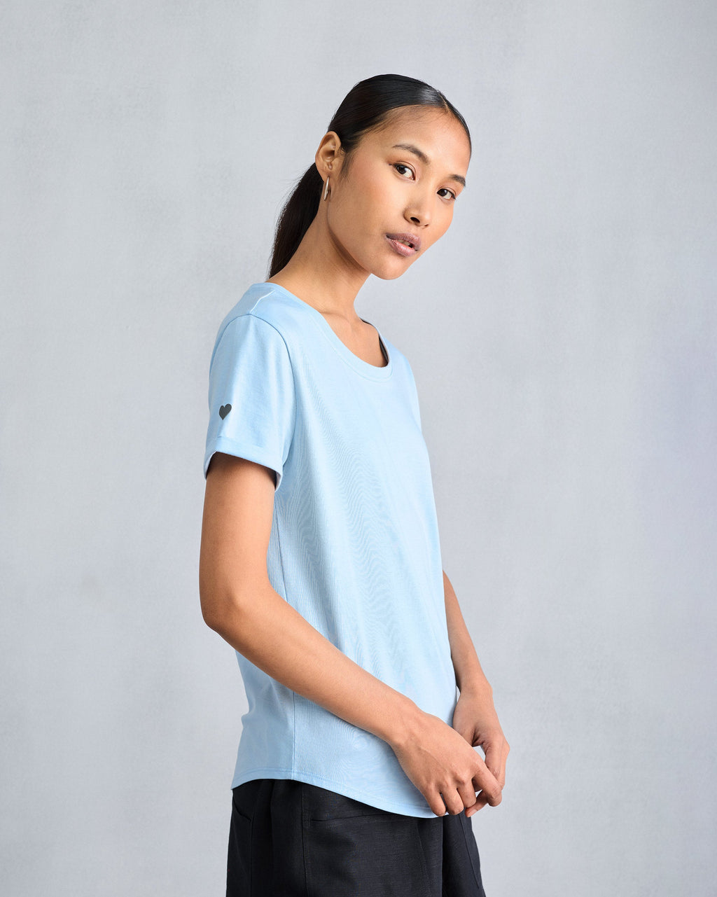 Basic T-Shirt - Light Blue – Nicobar