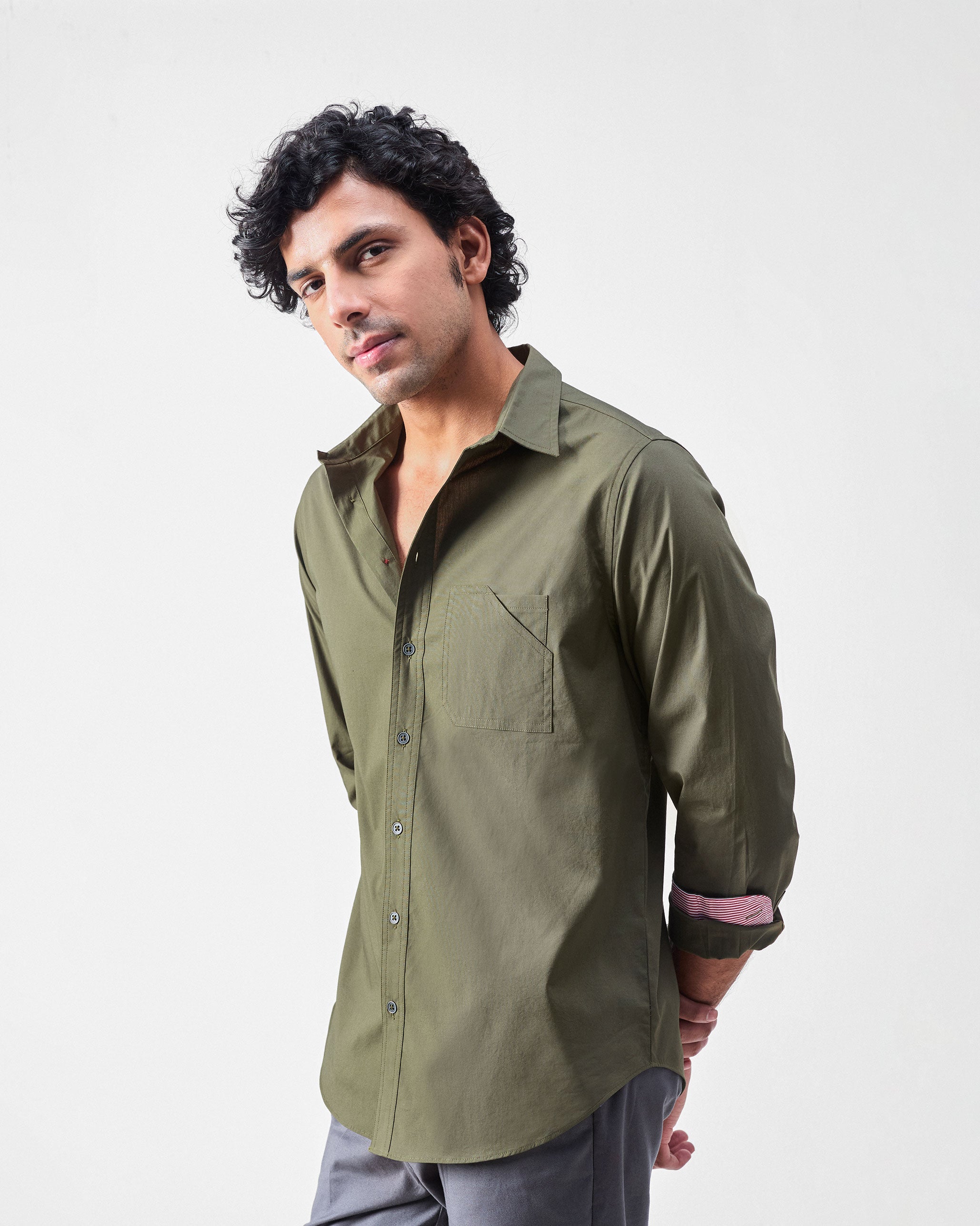 Kayobi Shirt Set (White & Black & Olive)