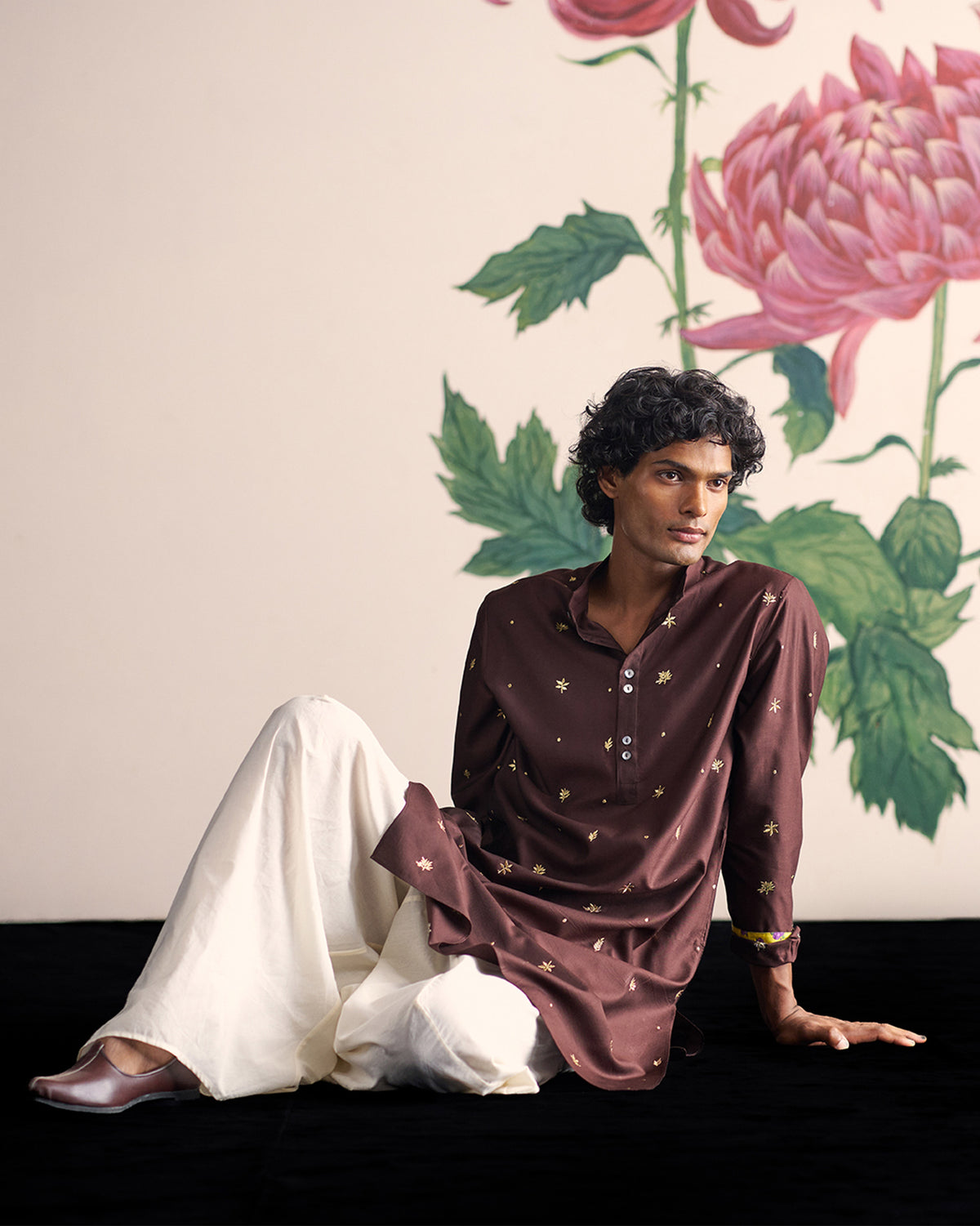 Rey Kurta - Brown Embroidered