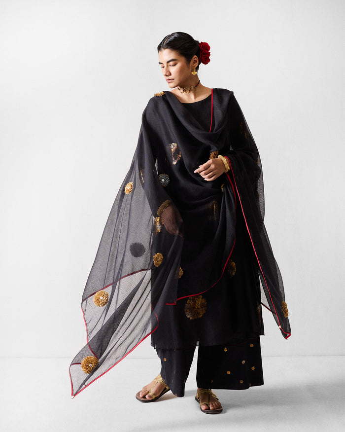 Raat Dupatta - Black & Gold Embroidered