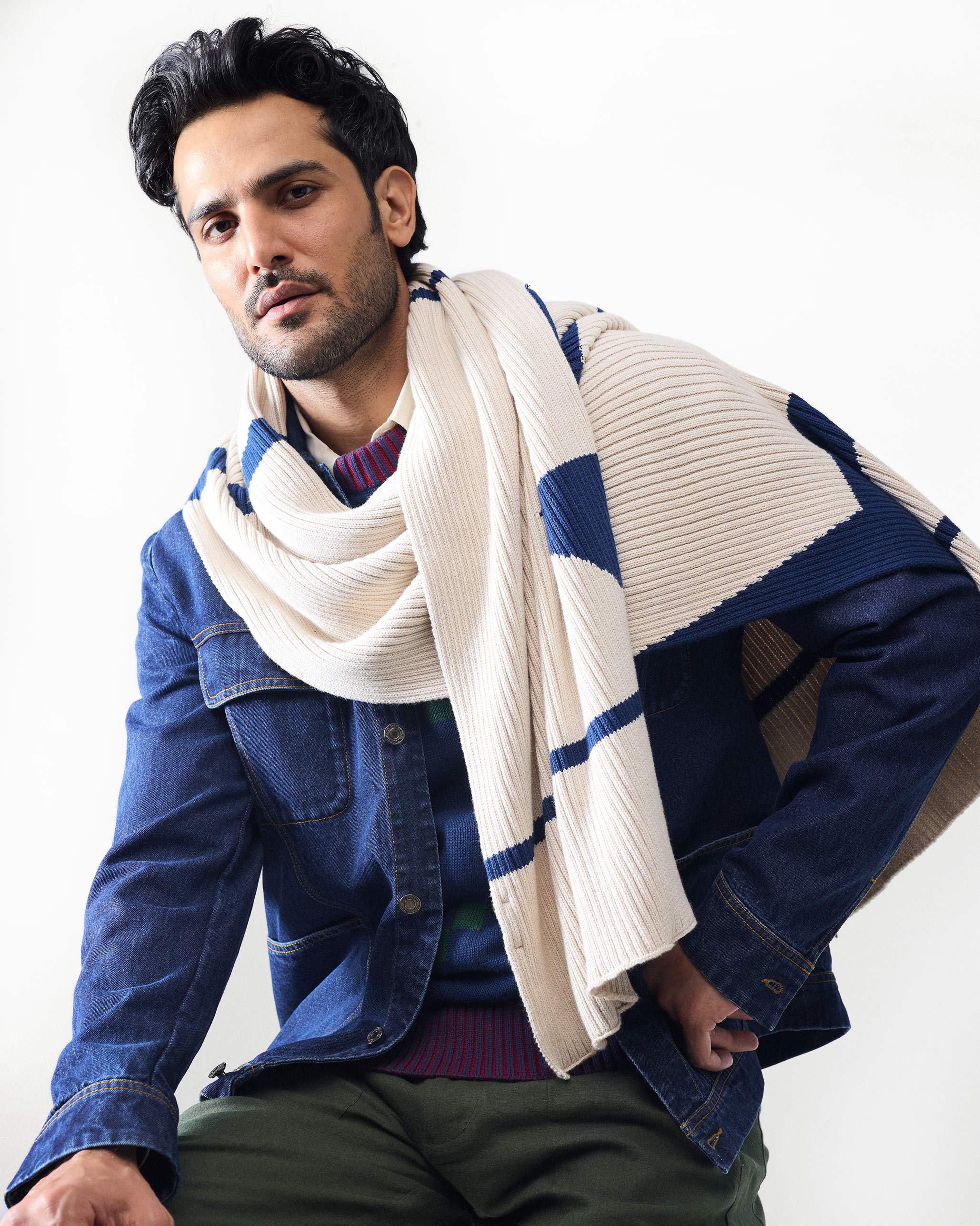 Pixel Sweater - Navy