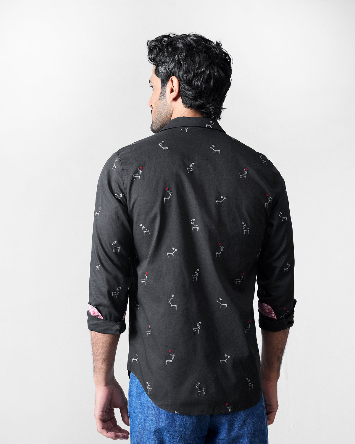 Hakuna Shirt - Black Embroidered