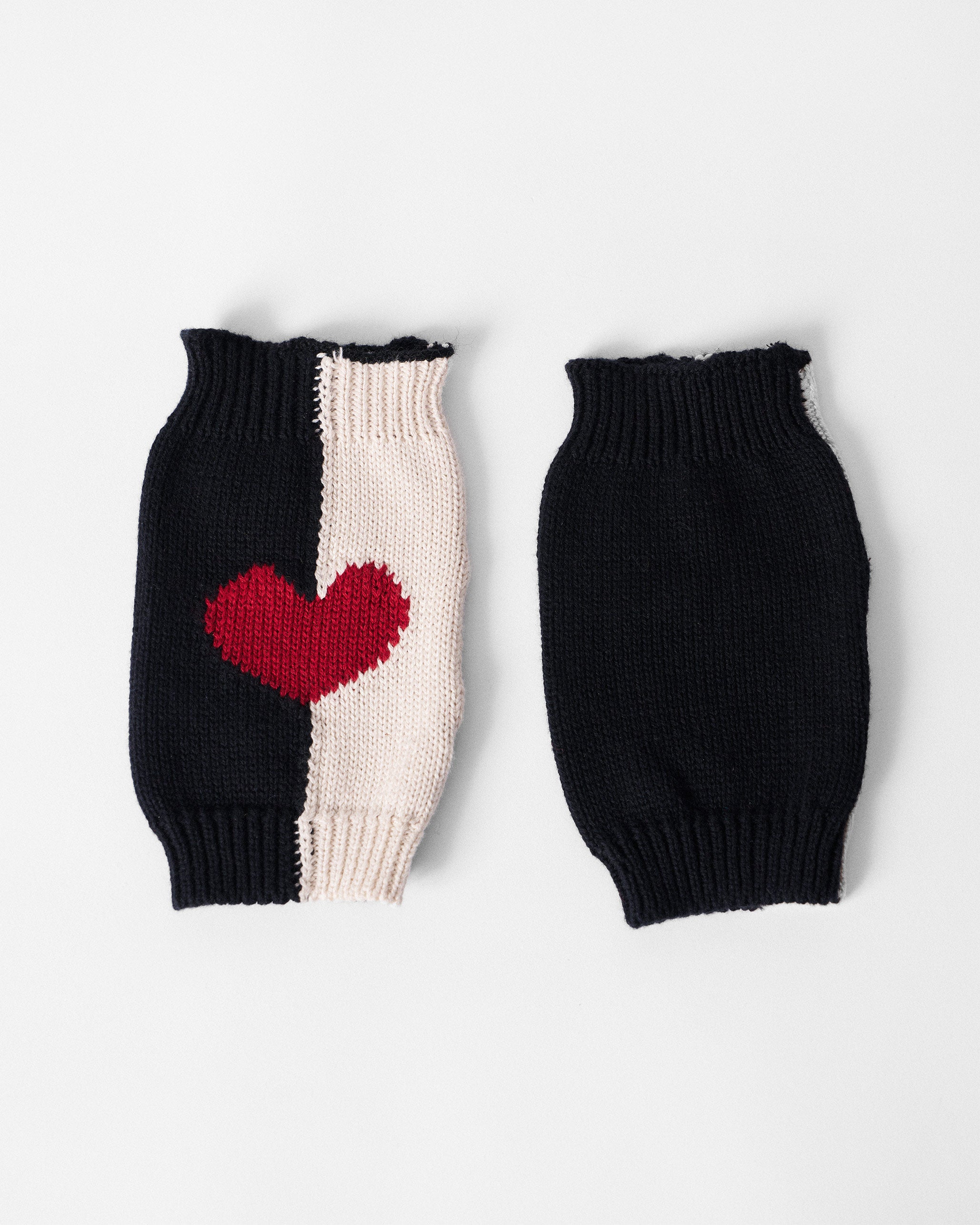 Monoheart Mittens - Black & White