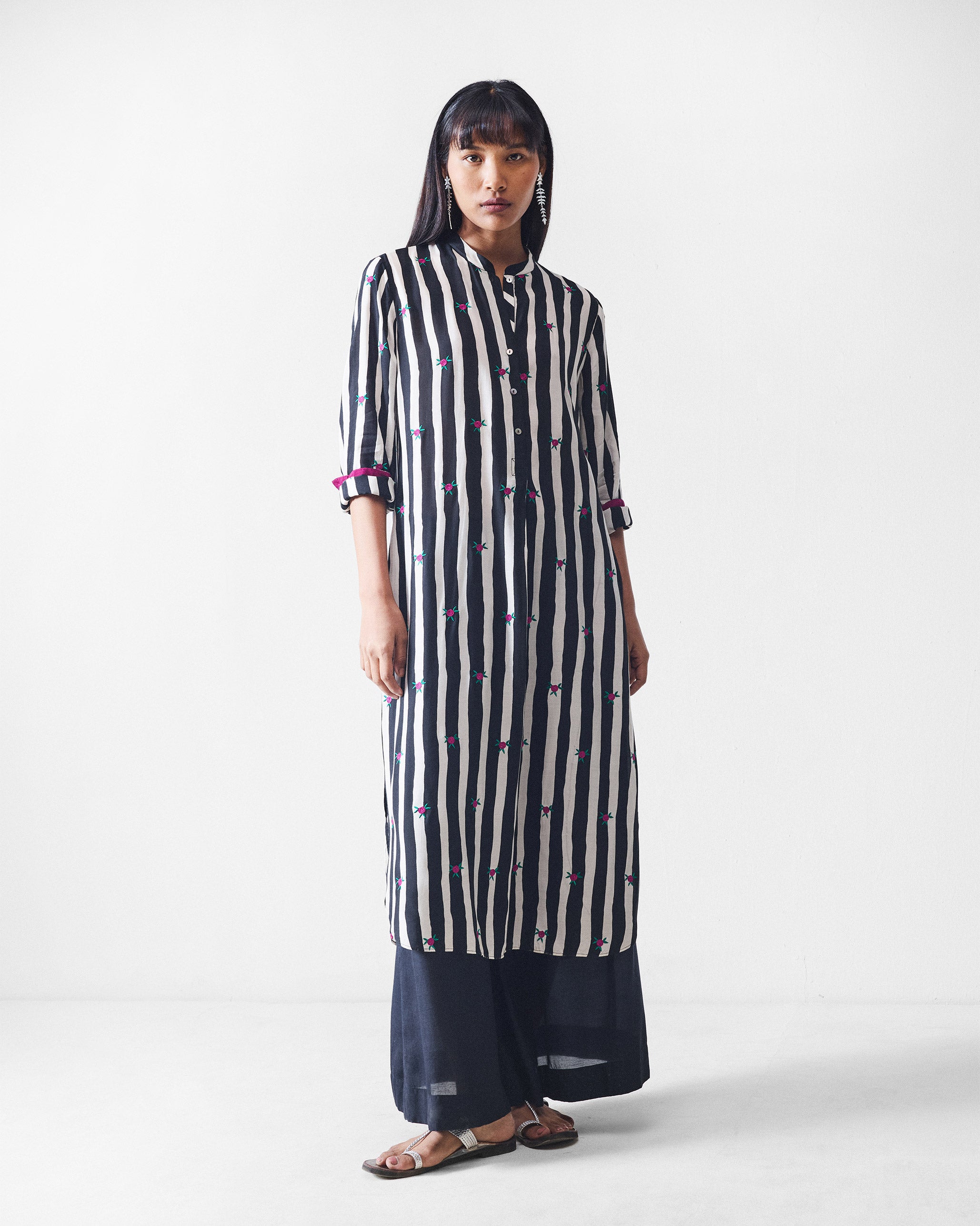 Basic Long Length Kurta - Black & Beige Printed