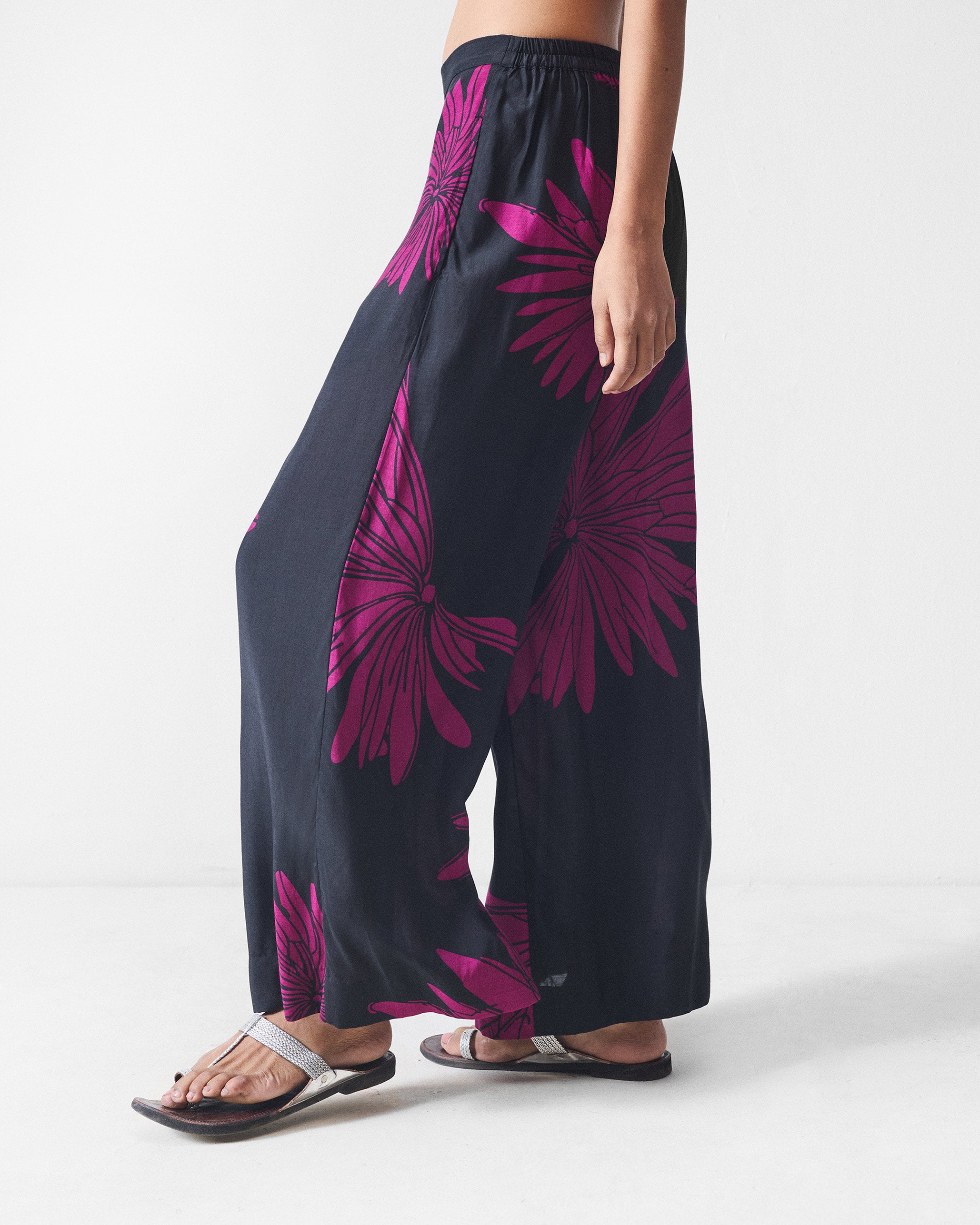 Basic Pyjama - Black & Mulberry Printed