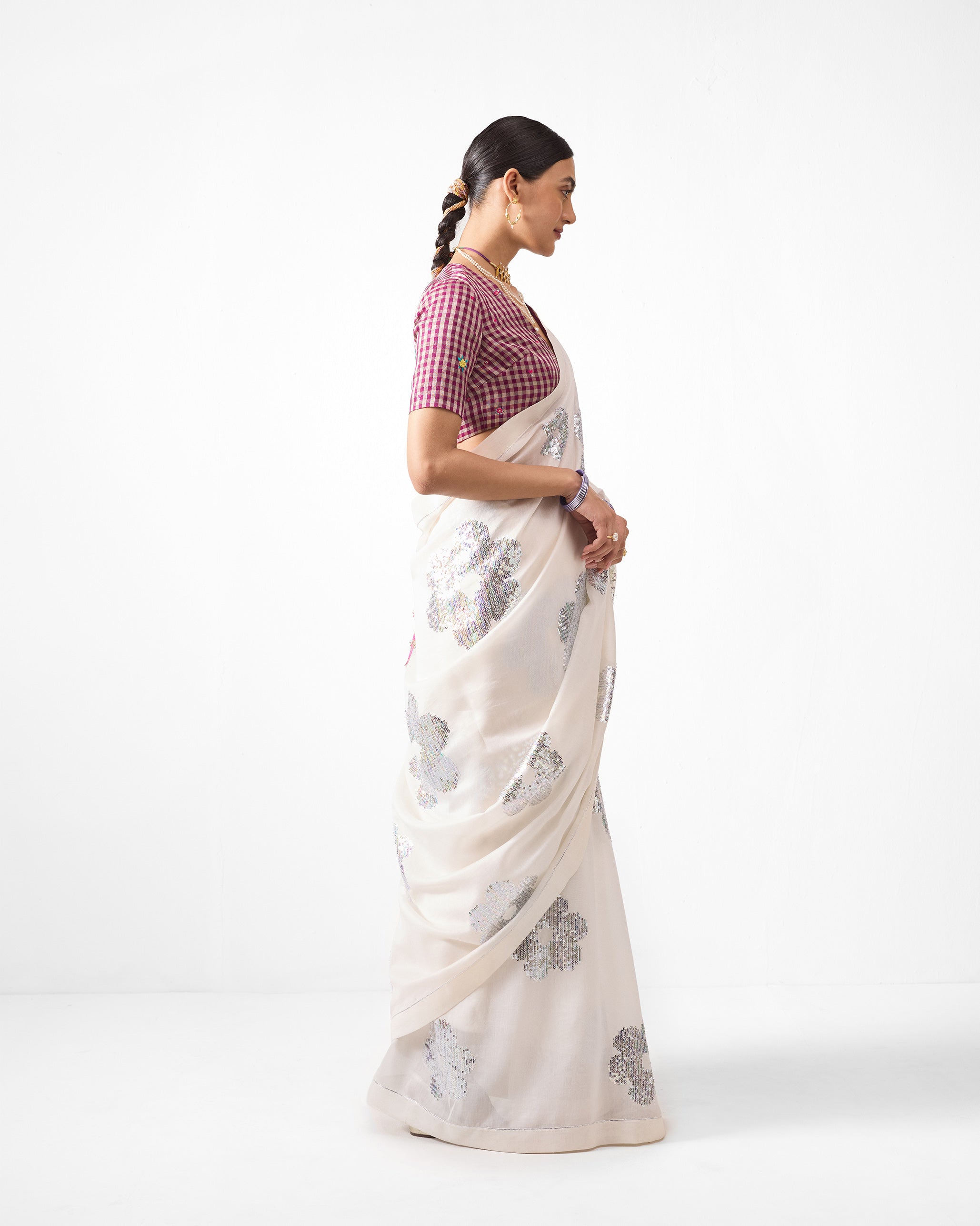 Urooj Sari - Ivory Embroidered