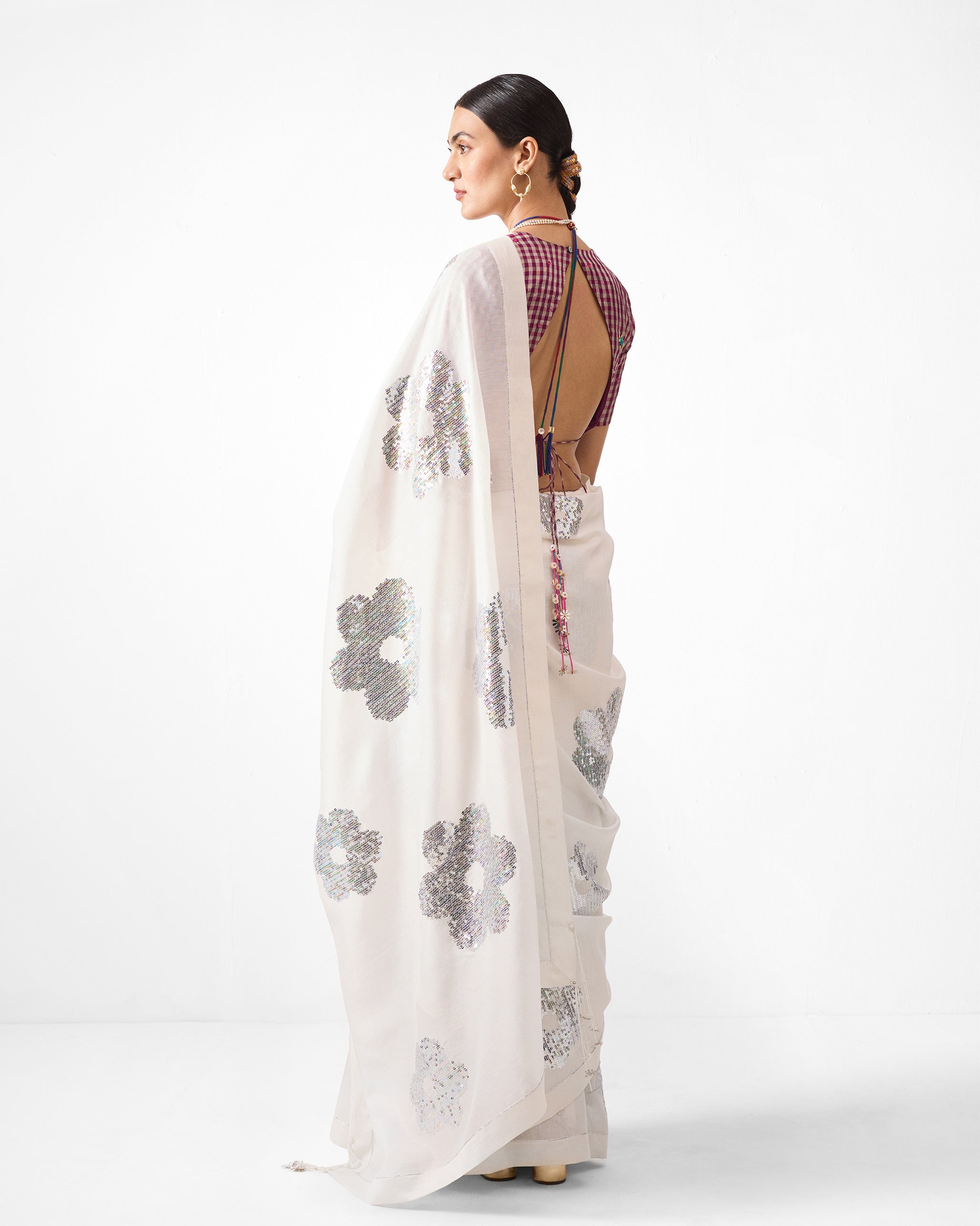 Urooj Sari - Ivory Embroidered
