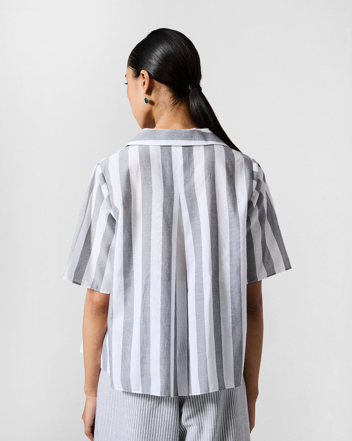 Rann Shirt - Grey & White Stripes