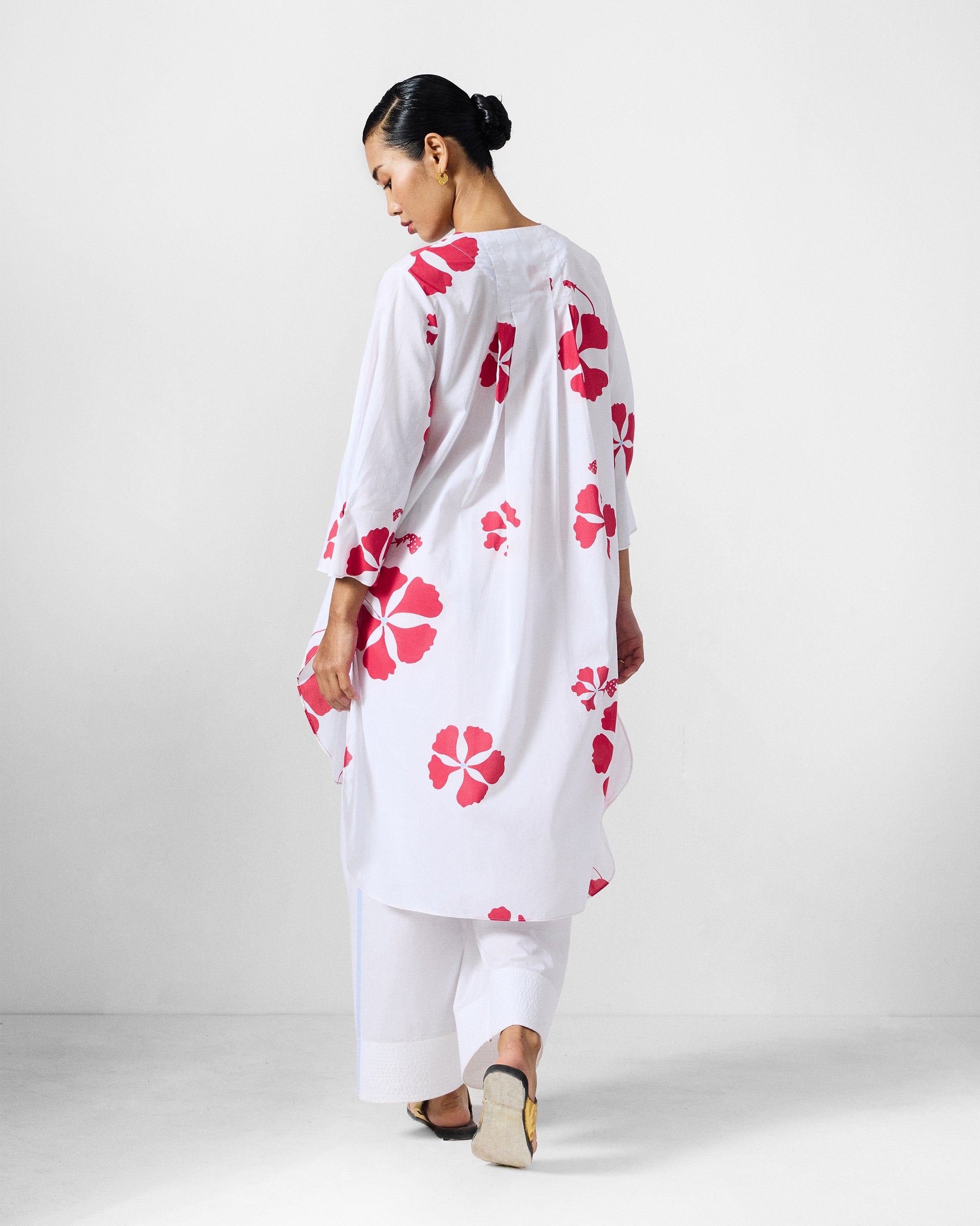 Pampa Kurta - White & Red Printed