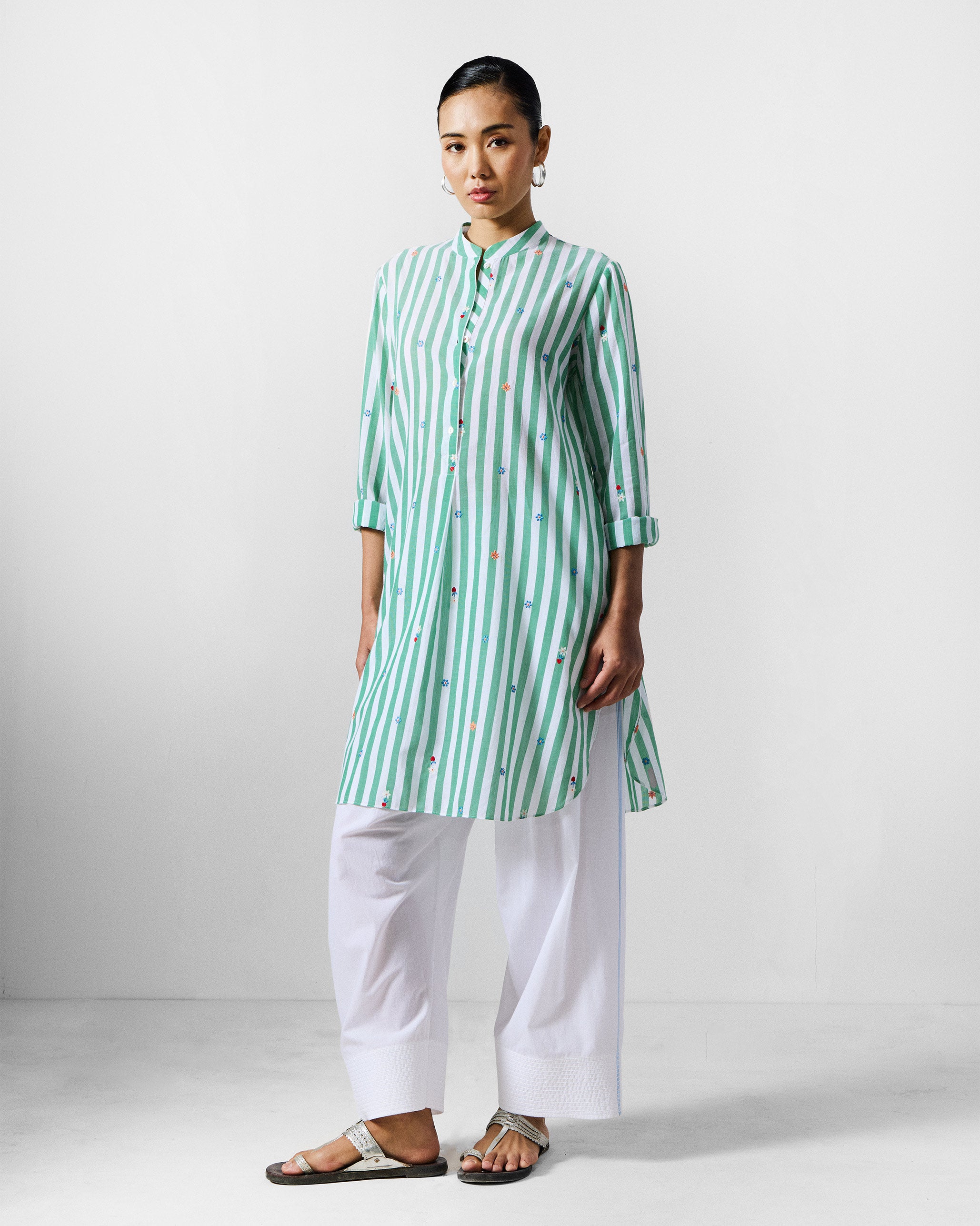 Basic Mid length Kurta - Green & White Embroidered