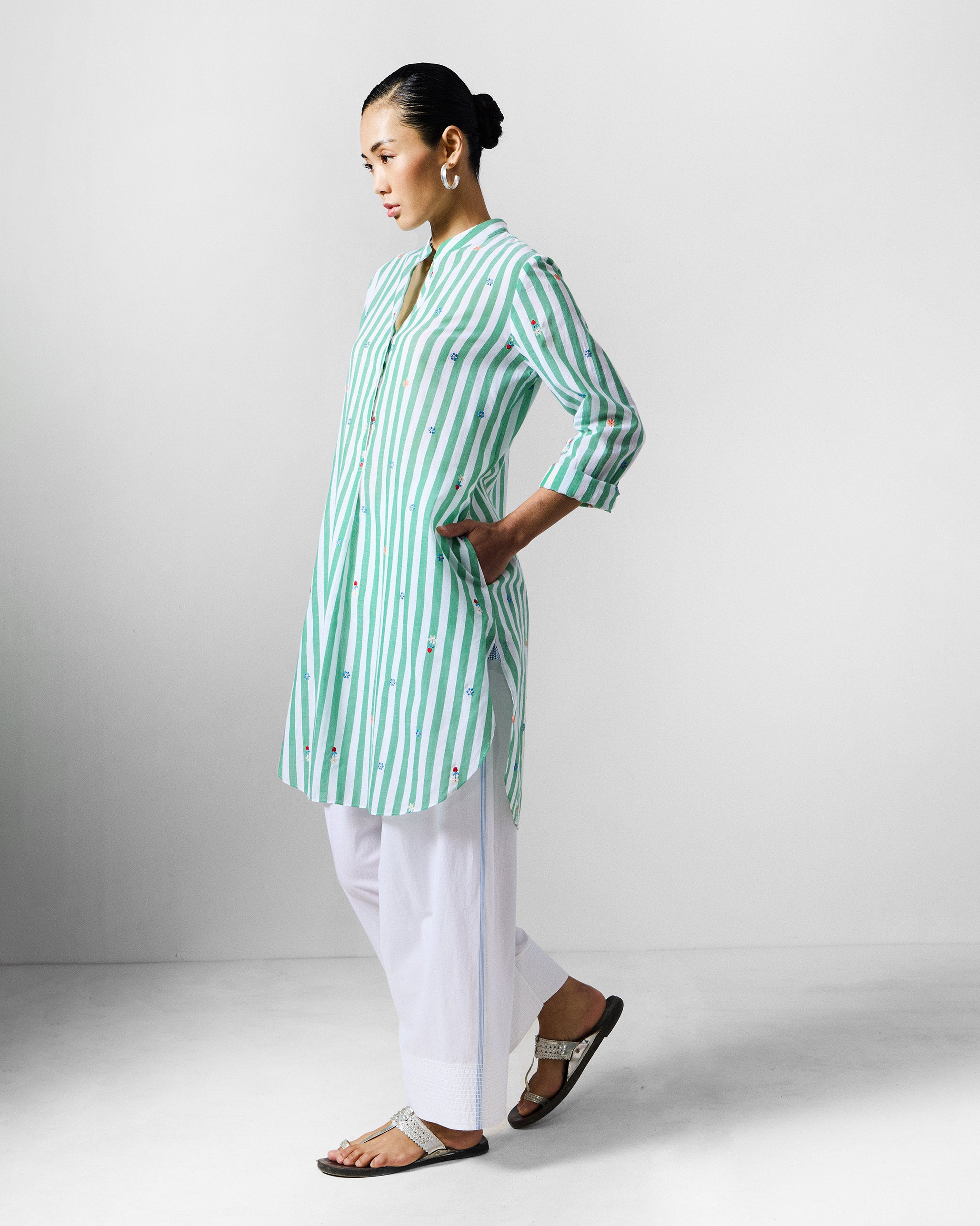 Basic Mid length Kurta - Green & White Embroidered
