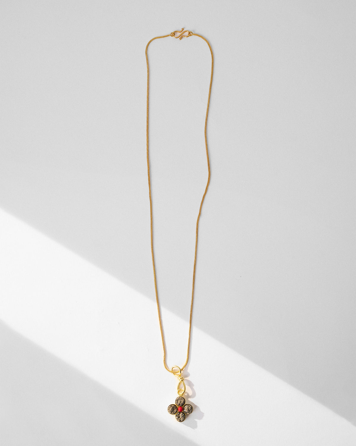 Sindhu Necklace - Gold
