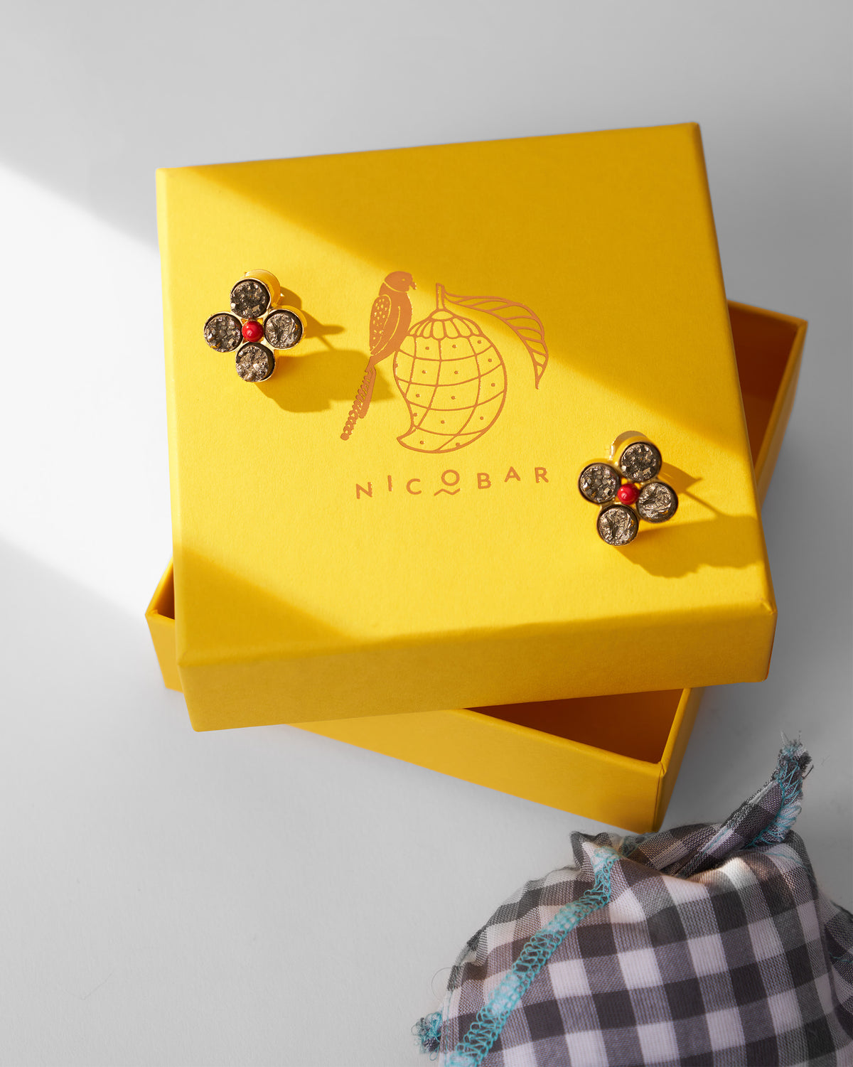 Sindhu Studs - Gold