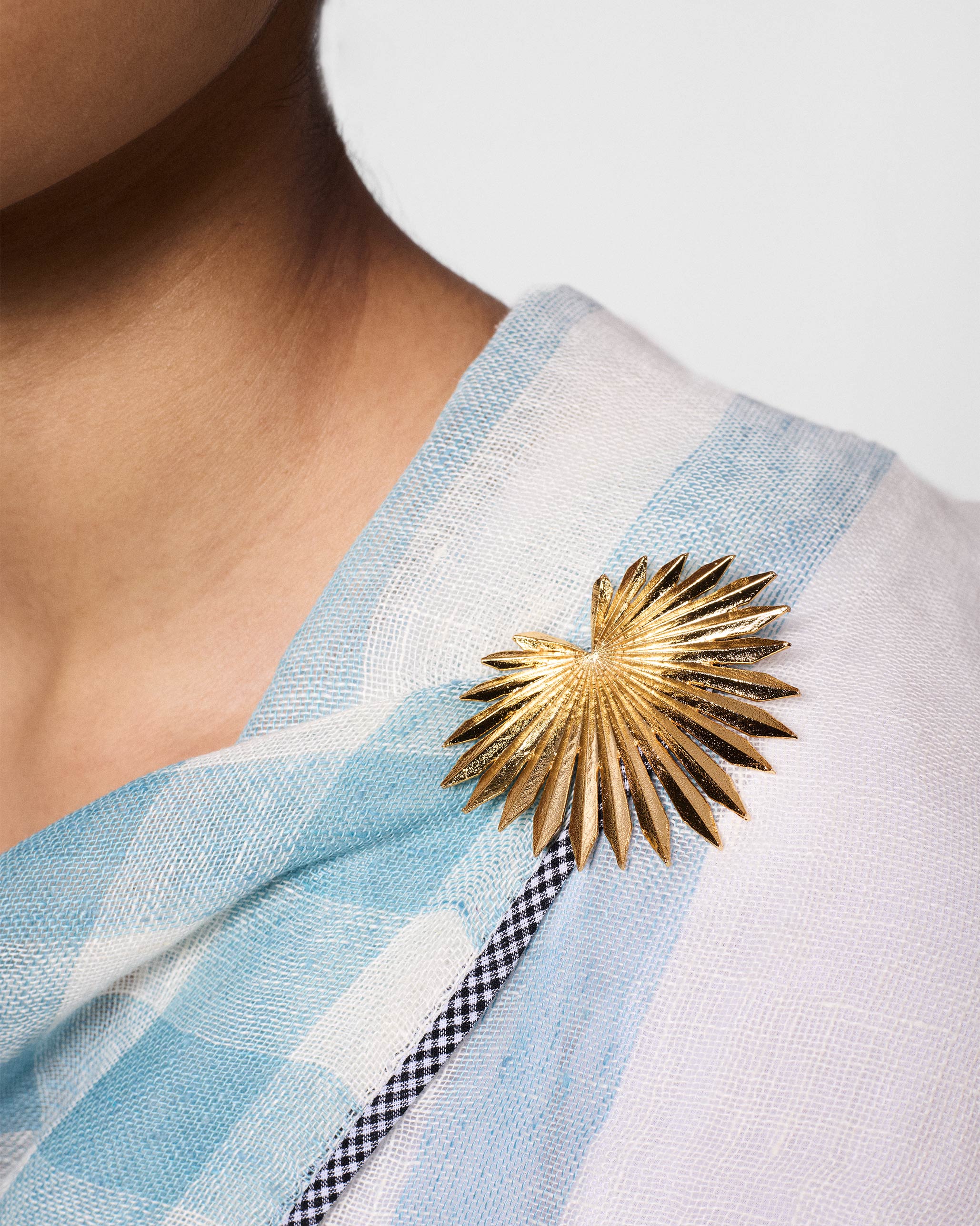 Palm Leaf Brooch - Gold