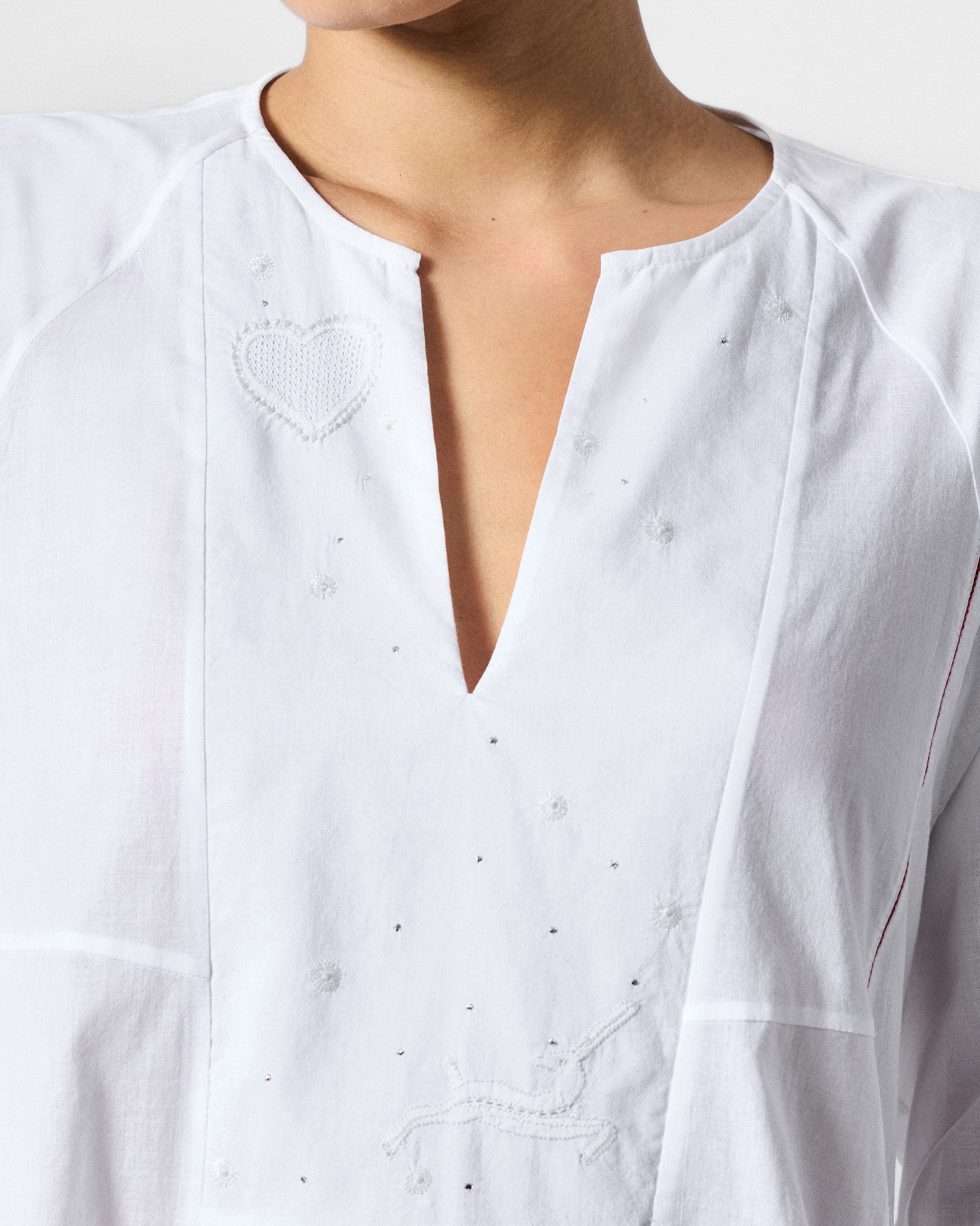 Torsa Kurta - White Embroidered