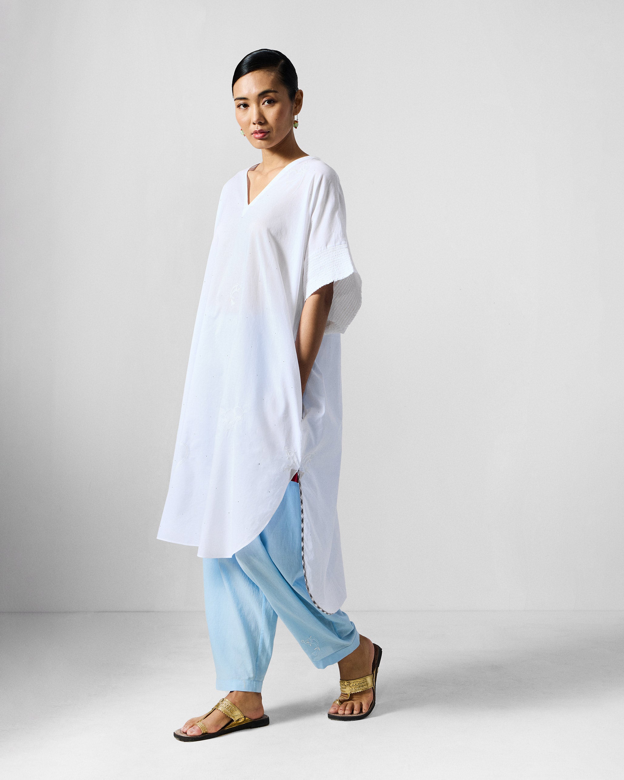 Calicut Kurta - White Embroidered