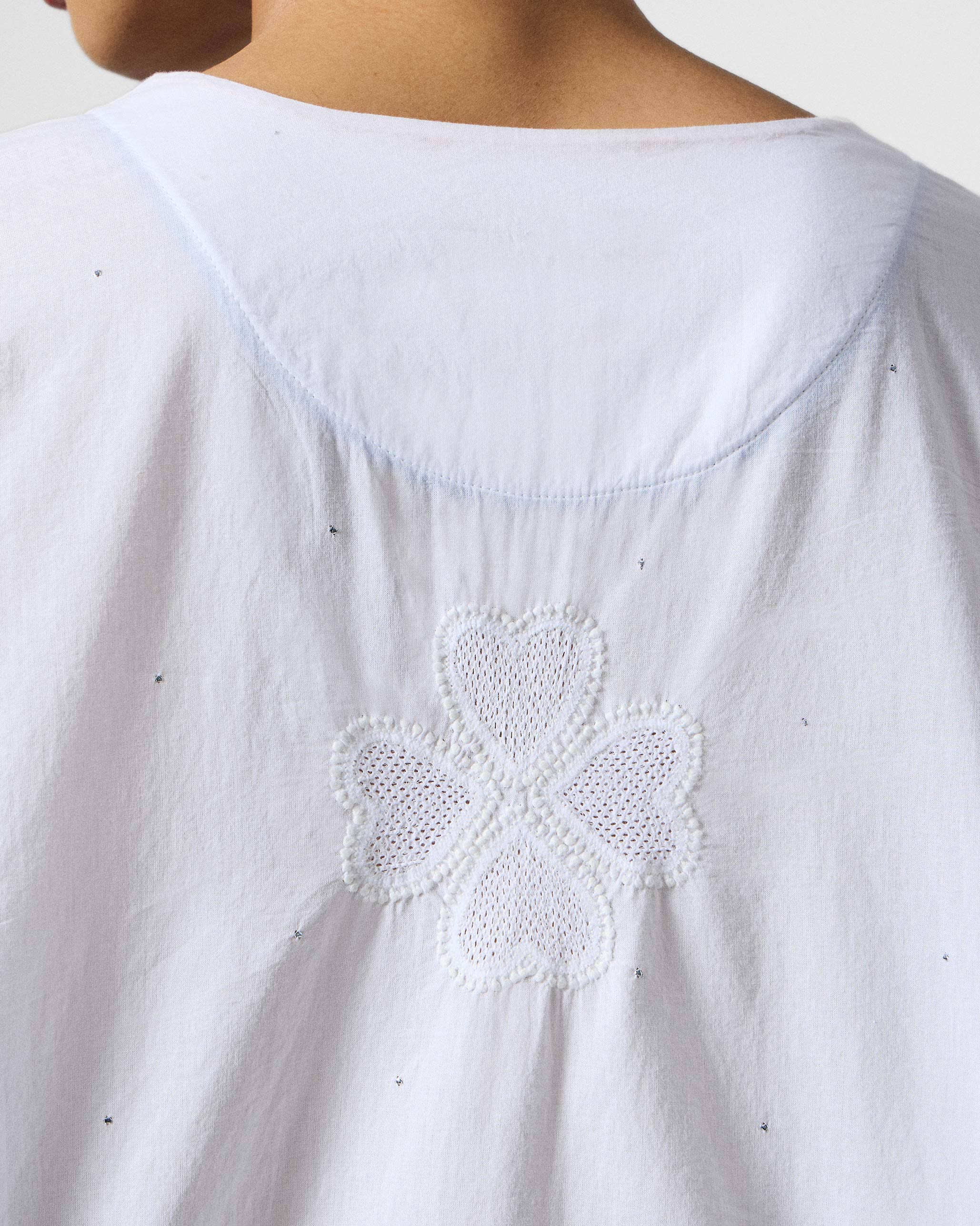 Calicut Kurta - White Embroidered